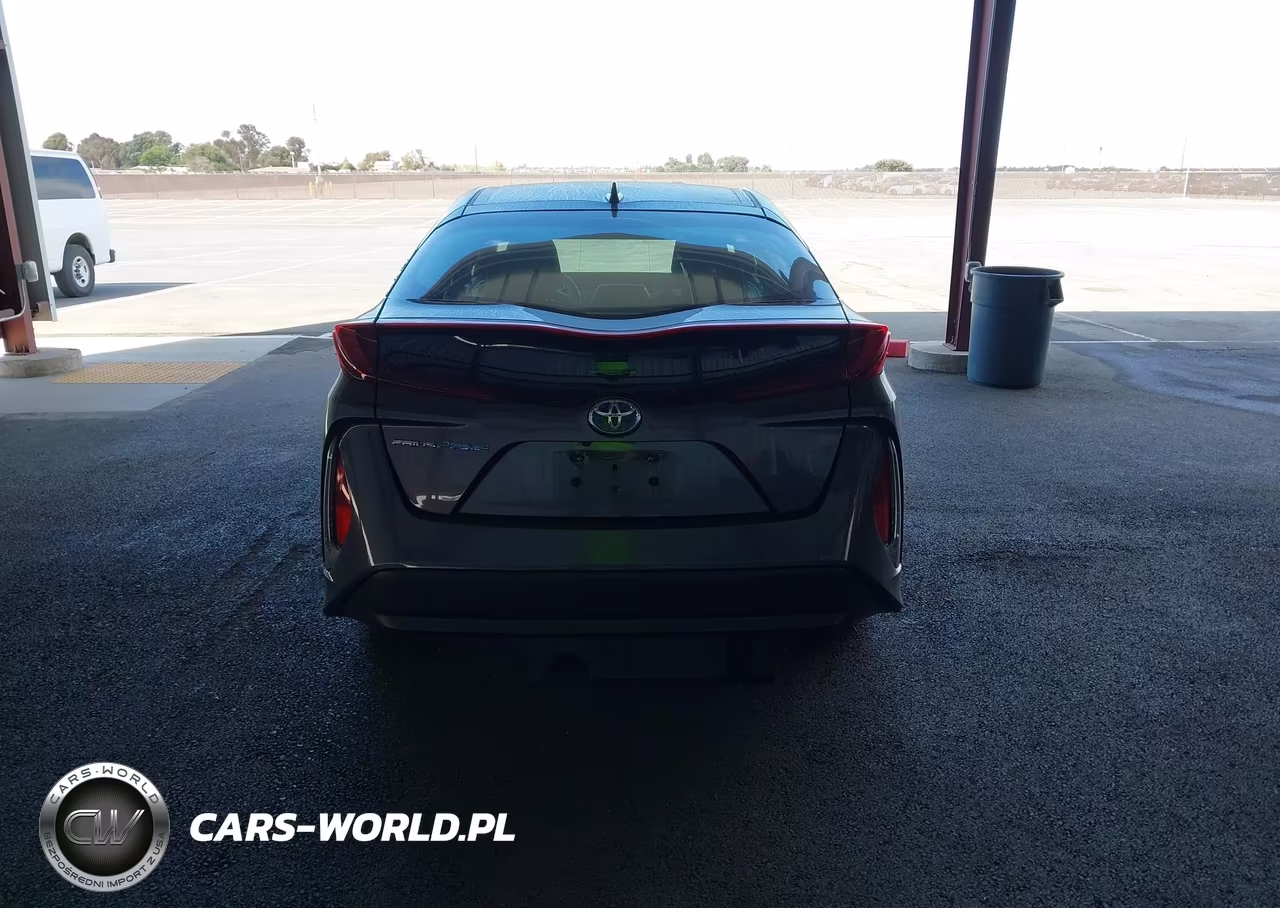 2019 Toyota Prius Prime Plus VIN:JTDKARFP3K3112243 - 16