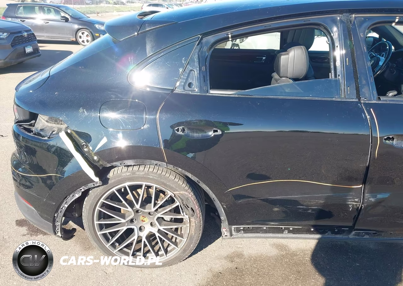 2020 Porsche Cayenne Coupe S VIN:WP1BB2AYXLDA57269 - 20