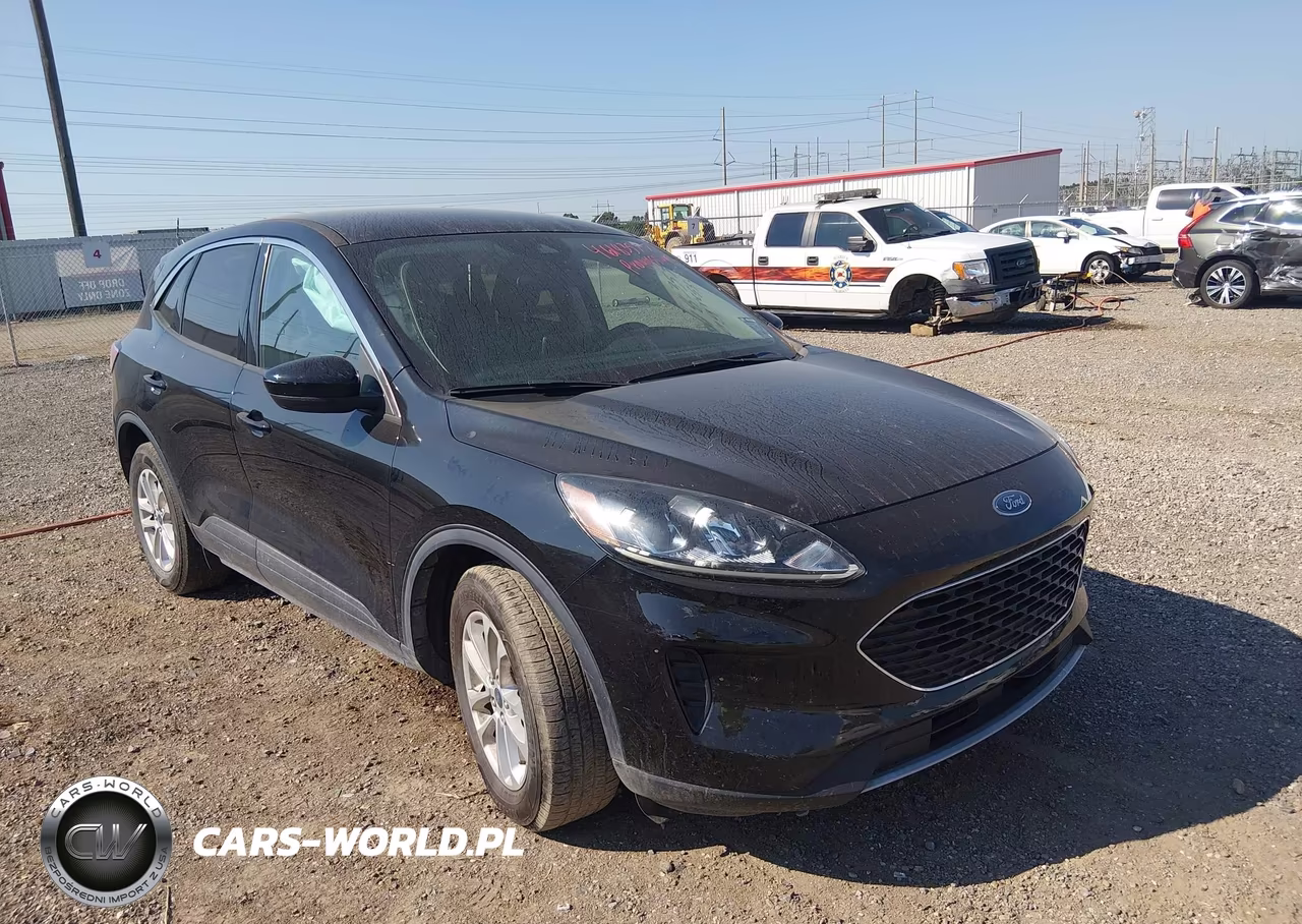 2020 Ford Escape Se