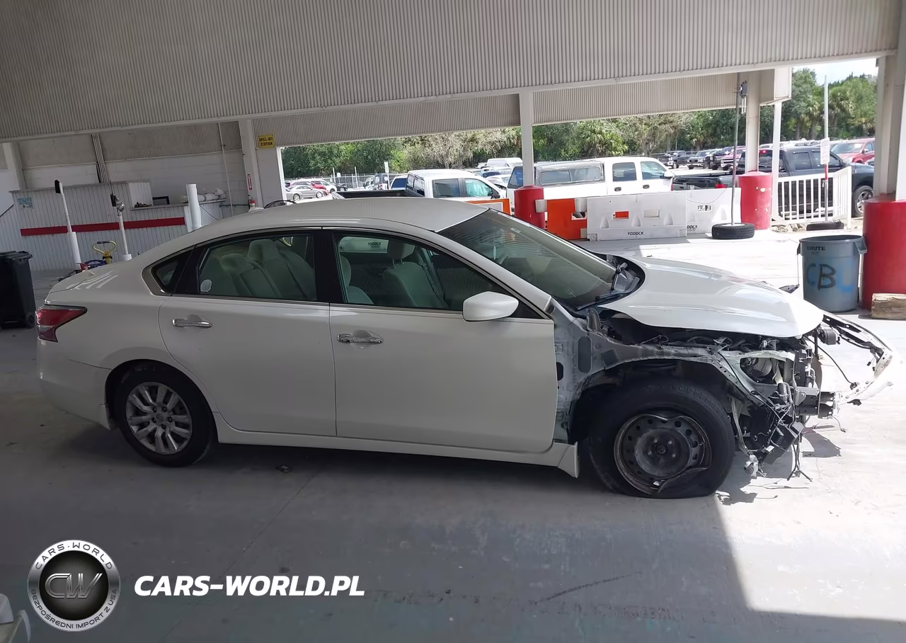 2014 Nissan Altima 2.5 S VIN:1N4AL3AP2EC188184 - 14