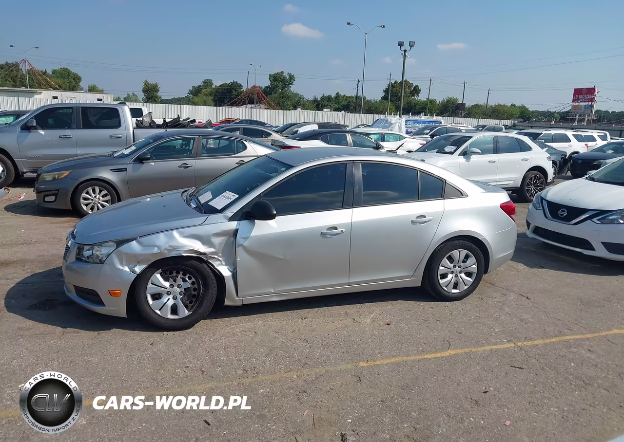 2013 Chevrolet Cruze Ls Auto VIN:1G1PA5SG3D7268842 - 14