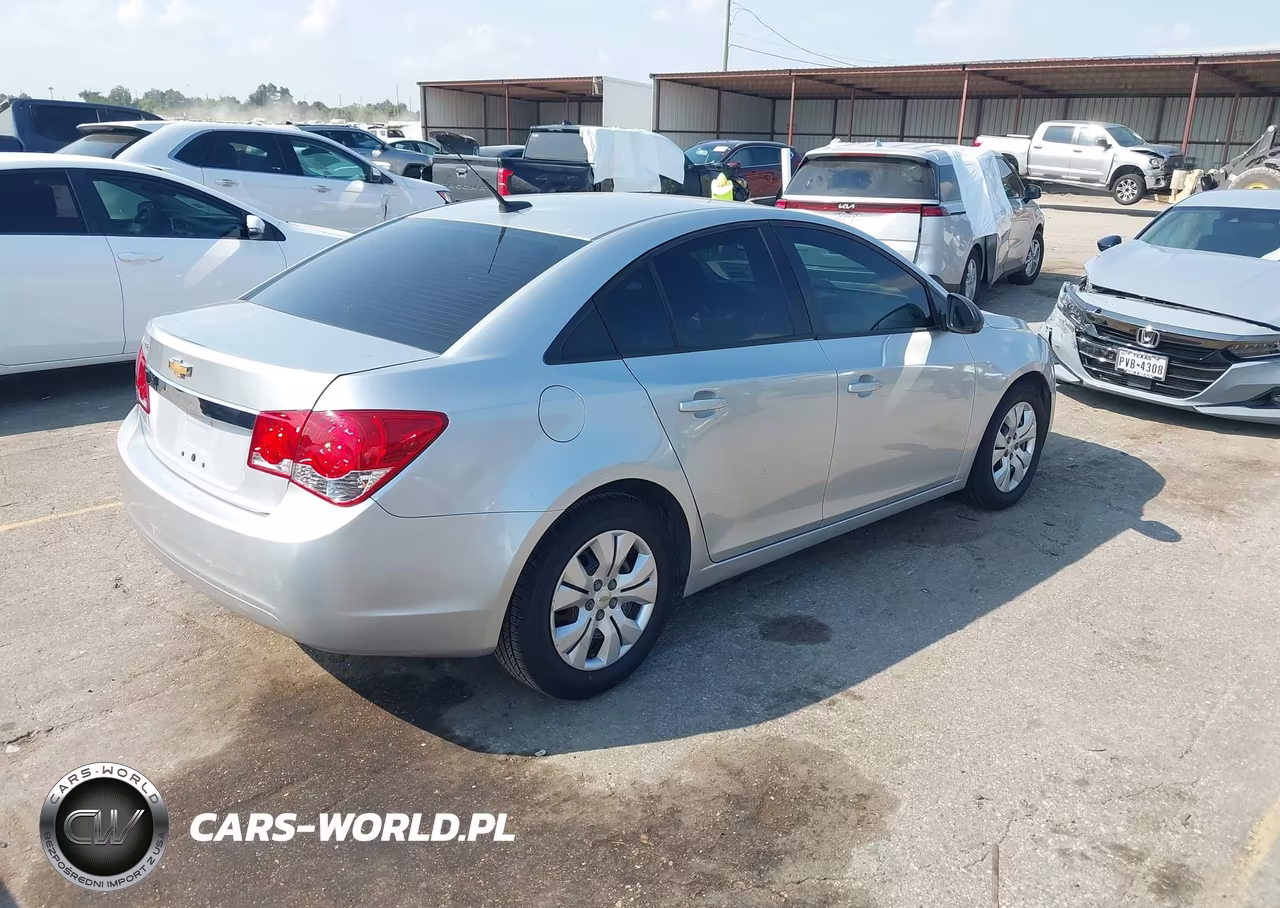 2013 Chevrolet Cruze Ls Auto VIN:1G1PA5SG3D7268842 - 4