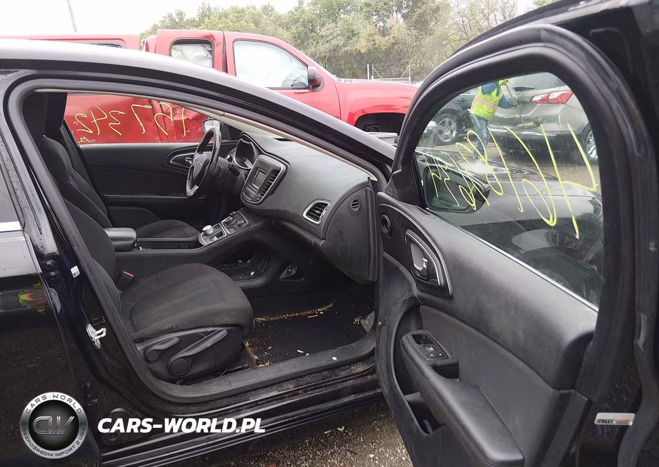 2015 Chrysler 200 Limited VIN:1C3CCCAB8FN537043 - 5