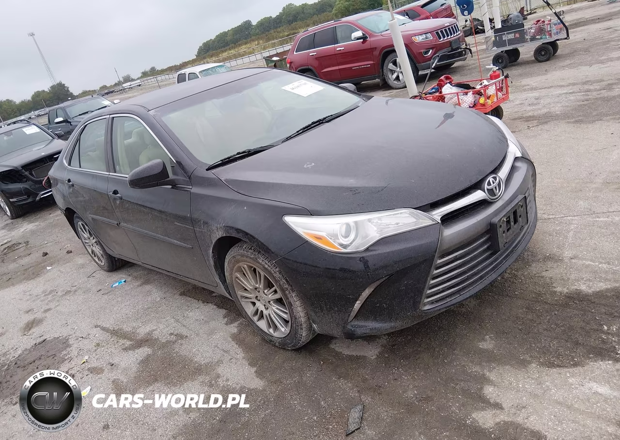 2015 Toyota Camry Le VIN:4T4BF1FK0FR448568 - 1
