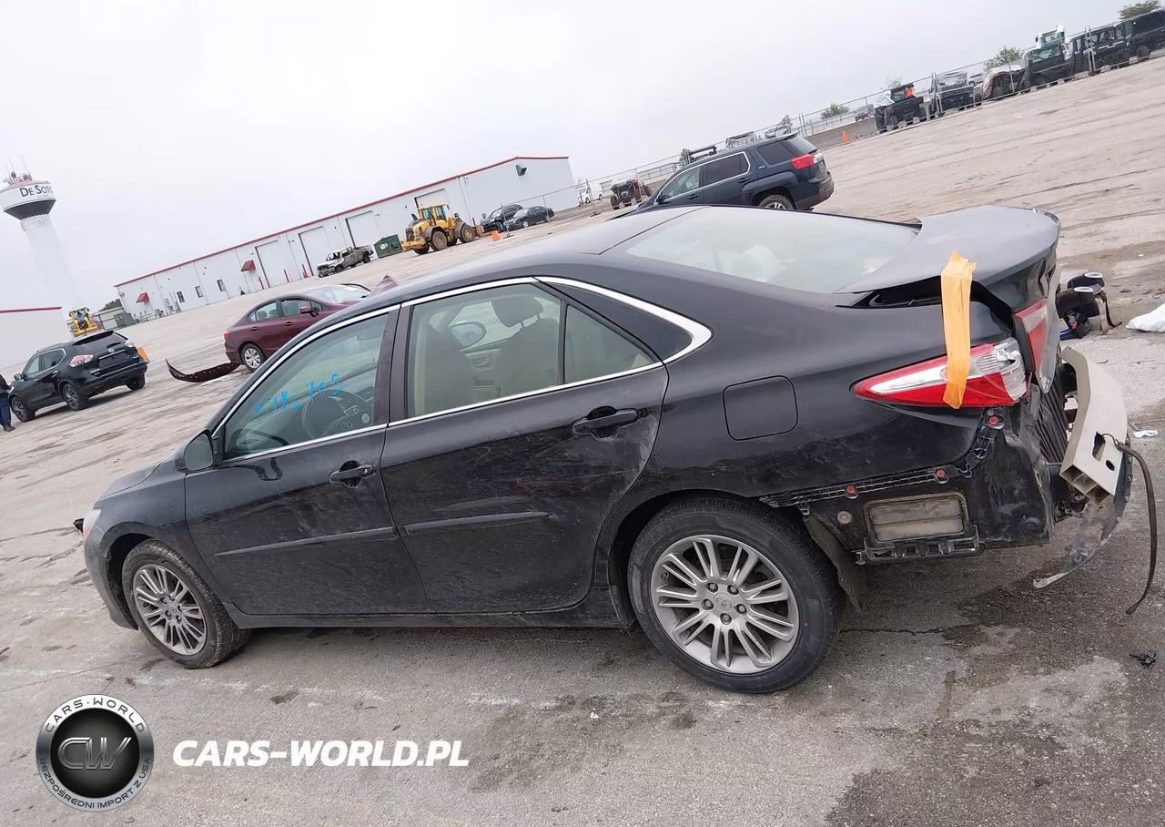 2015 Toyota Camry Le VIN:4T4BF1FK0FR448568 - 15