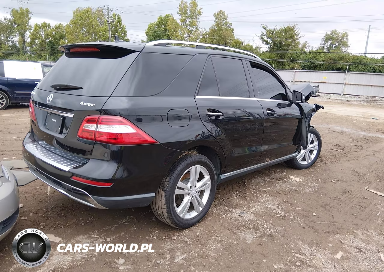 2015 Mercedes-Benz Ml 350 4Matic VIN:4JGDA5HB5FA582919 - 4