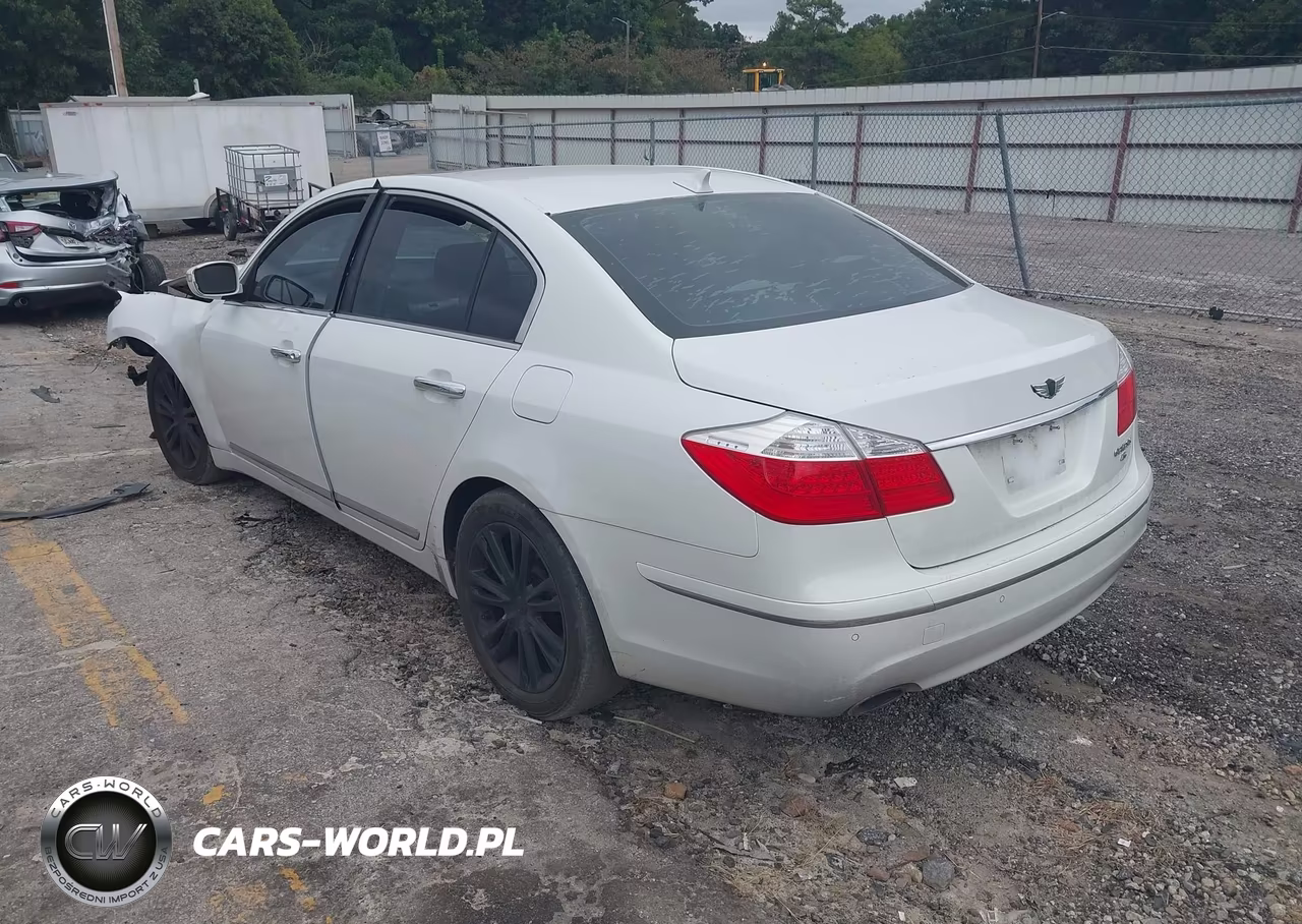 2011 Hyundai Genesis 4.6 VIN:KMHGC4DFXBU114381 - 3