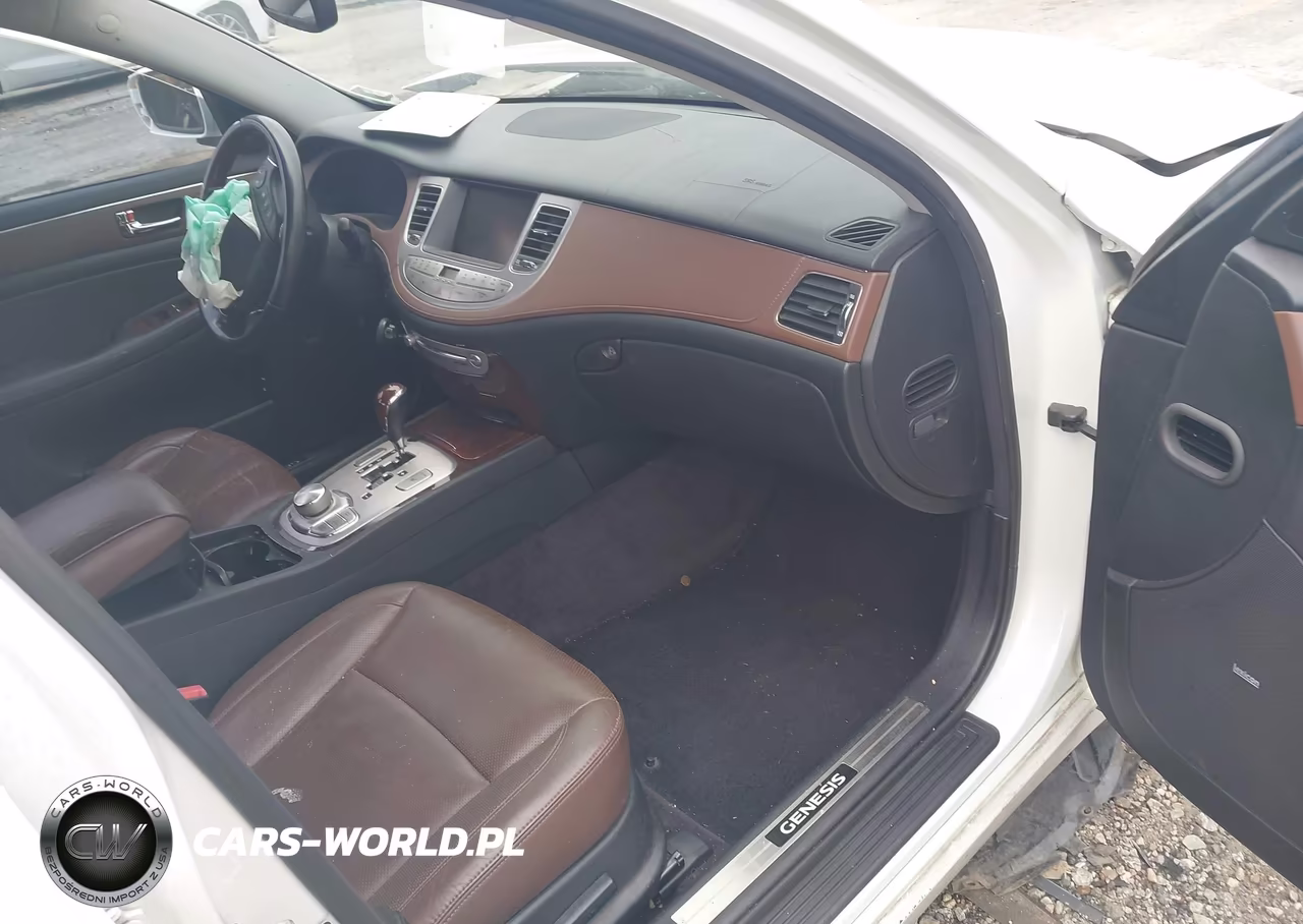 2011 Hyundai Genesis 4.6 VIN:KMHGC4DFXBU114381 - 5