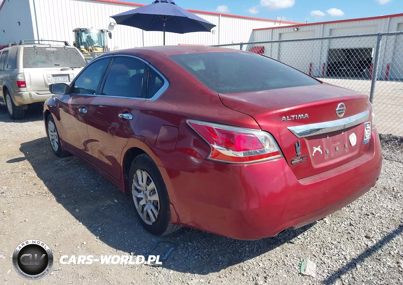2014 Nissan Altima 2.5 S VIN:1N4AL3AP1EN216108 - 3