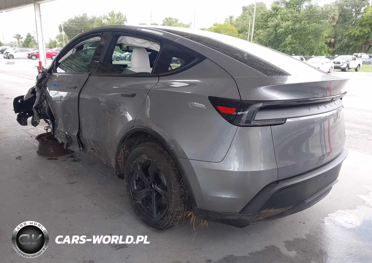 2026 Tesla Modelo Y Premium Rear-Wheel Drive-Rear-Wheel Drive VIN:7SAYGDED1TA654447 - 3