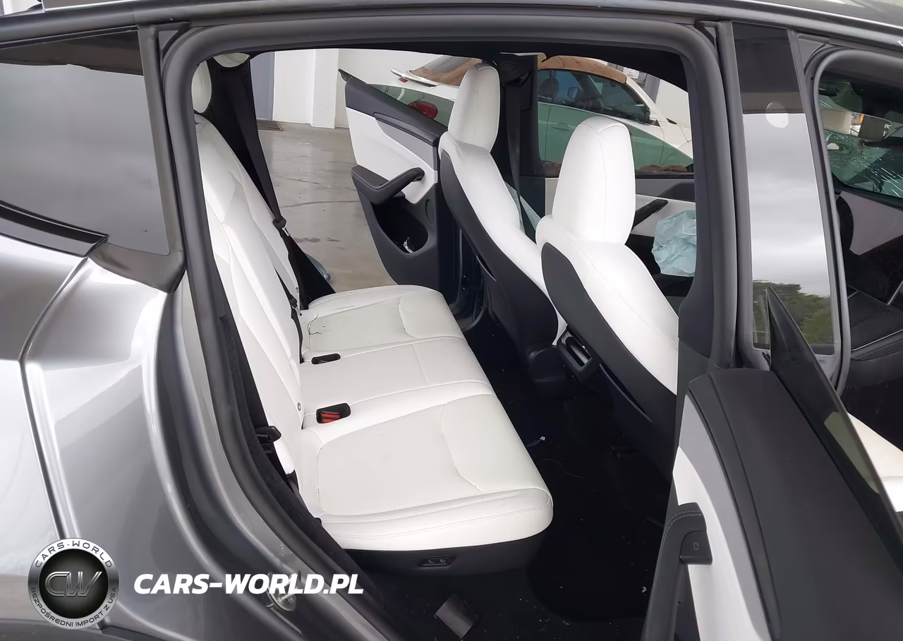 2026 Tesla Modelo Y Premium Rear-Wheel Drive-Rear-Wheel Drive VIN:7SAYGDED1TA654447 - 8