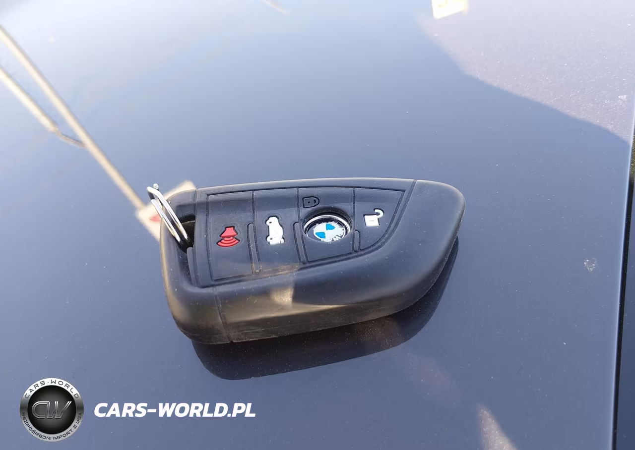 2019 BMW 530I VIN:WBAJA5C59KWA57898 - 11