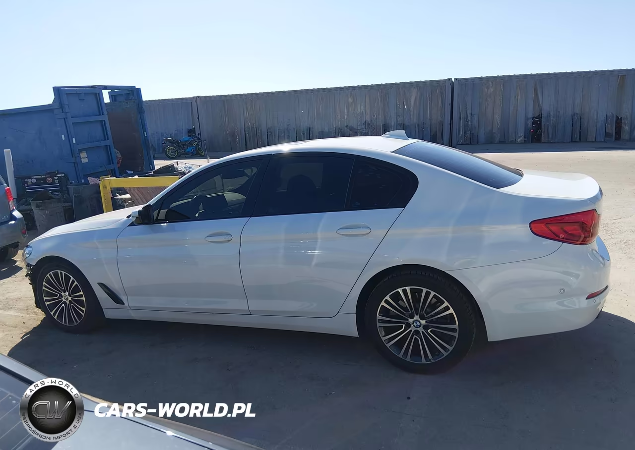 2019 BMW 530I VIN:WBAJA5C59KWA57898 - 15