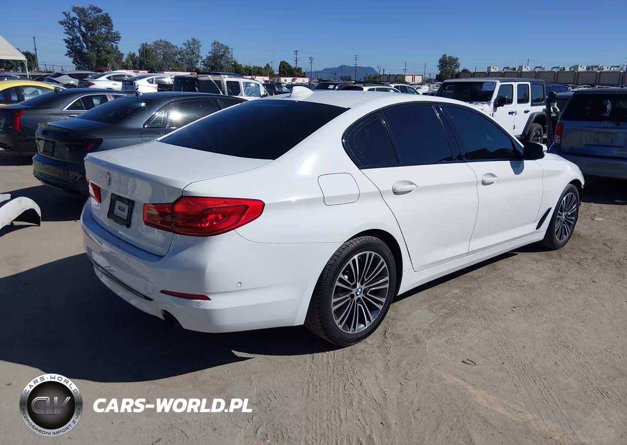 2019 BMW 530I VIN:WBAJA5C59KWA57898 - 4