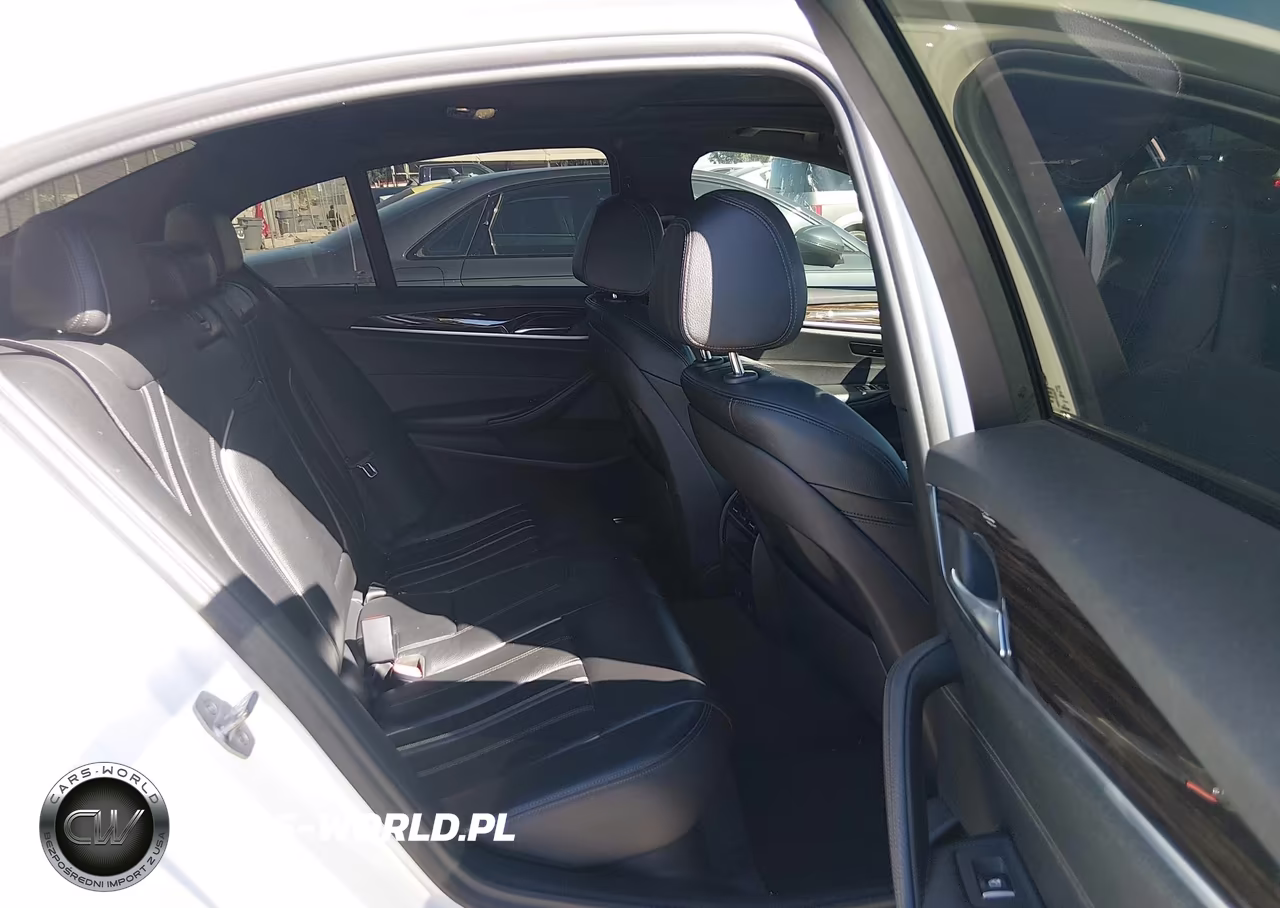 2019 BMW 530I VIN:WBAJA5C59KWA57898 - 8