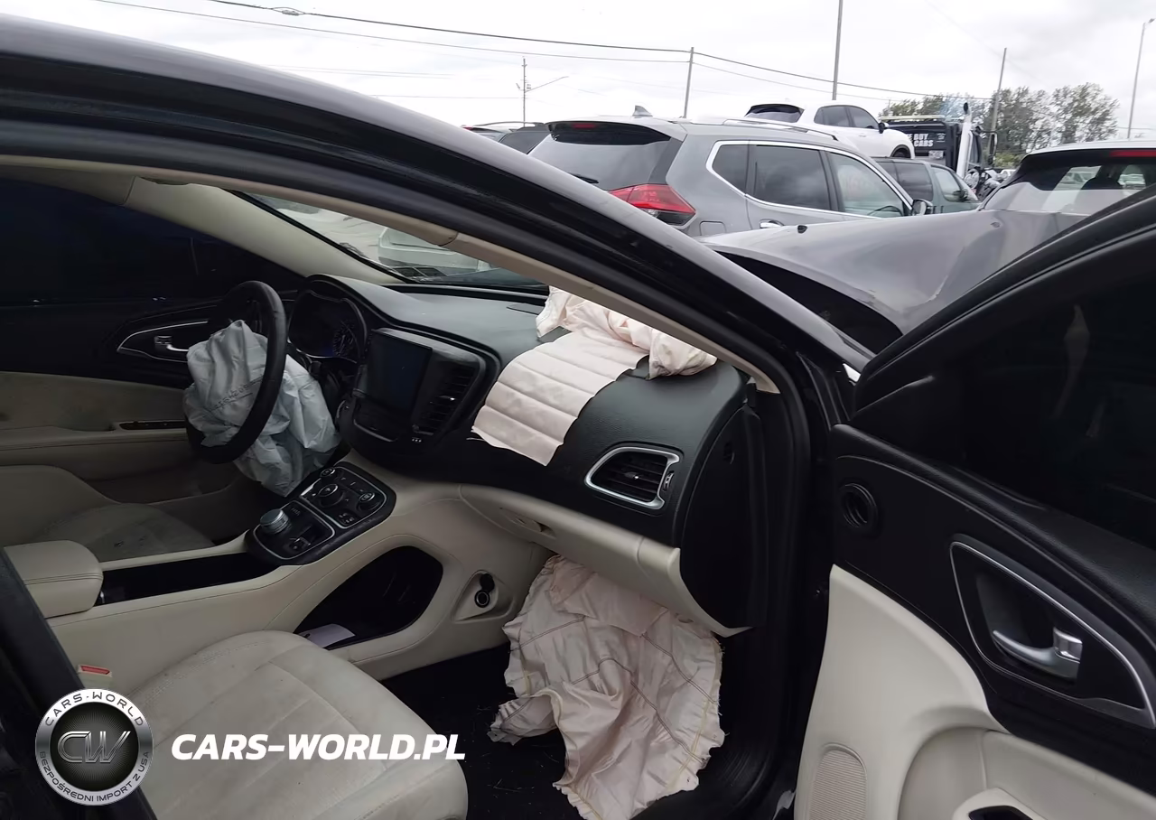 2015 Chrysler 200 Limited VIN:1C3CCCAB1FN547204 - 5