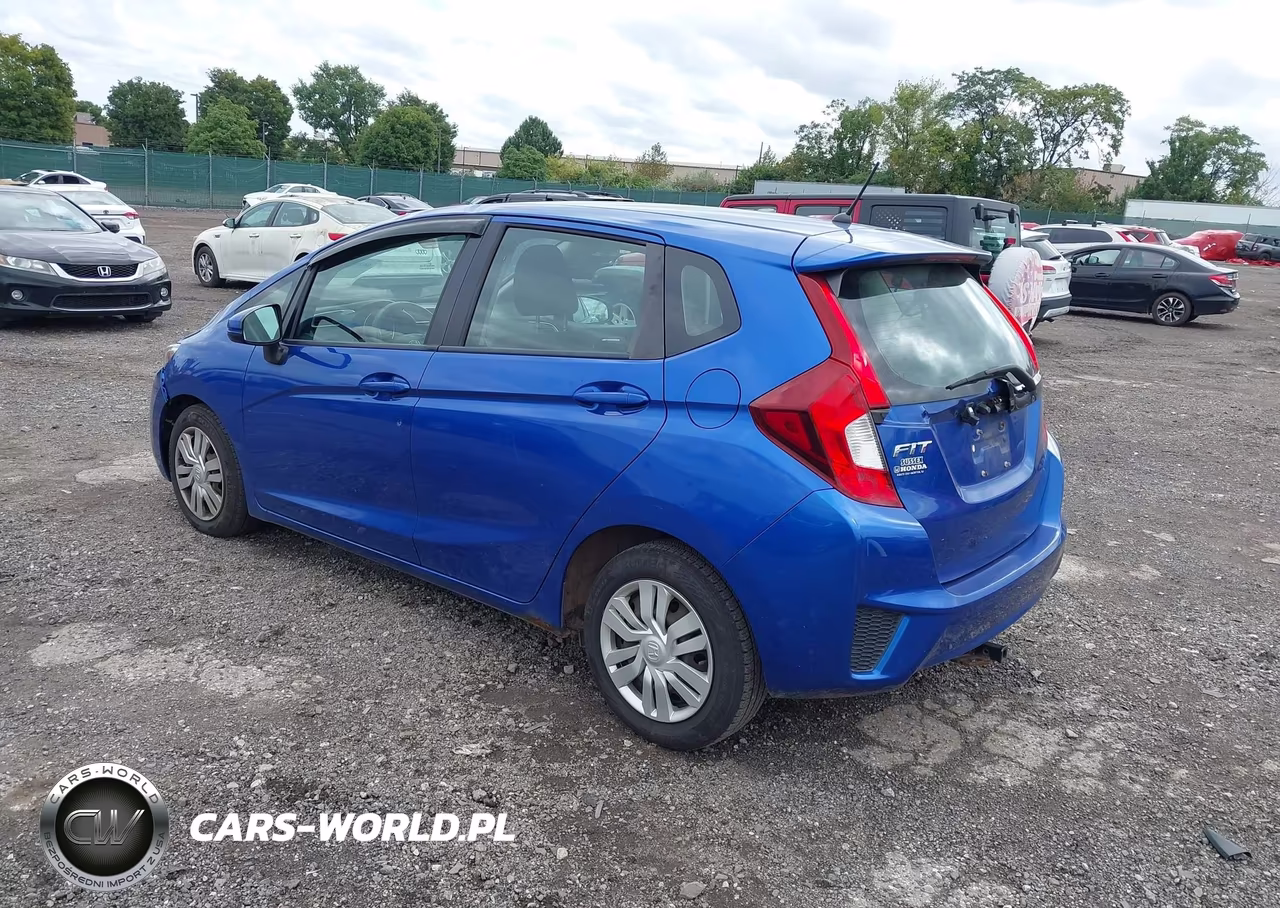 2015 Honda Fit Lx VIN:3HGGK5H55FM714154 - 3