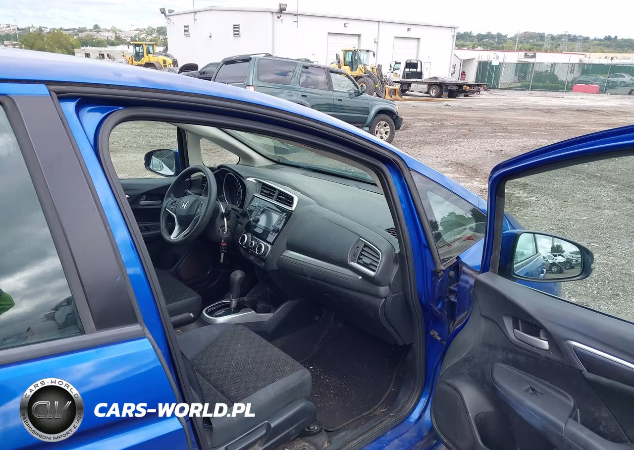 2015 Honda Fit Lx VIN:3HGGK5H55FM714154 - 5