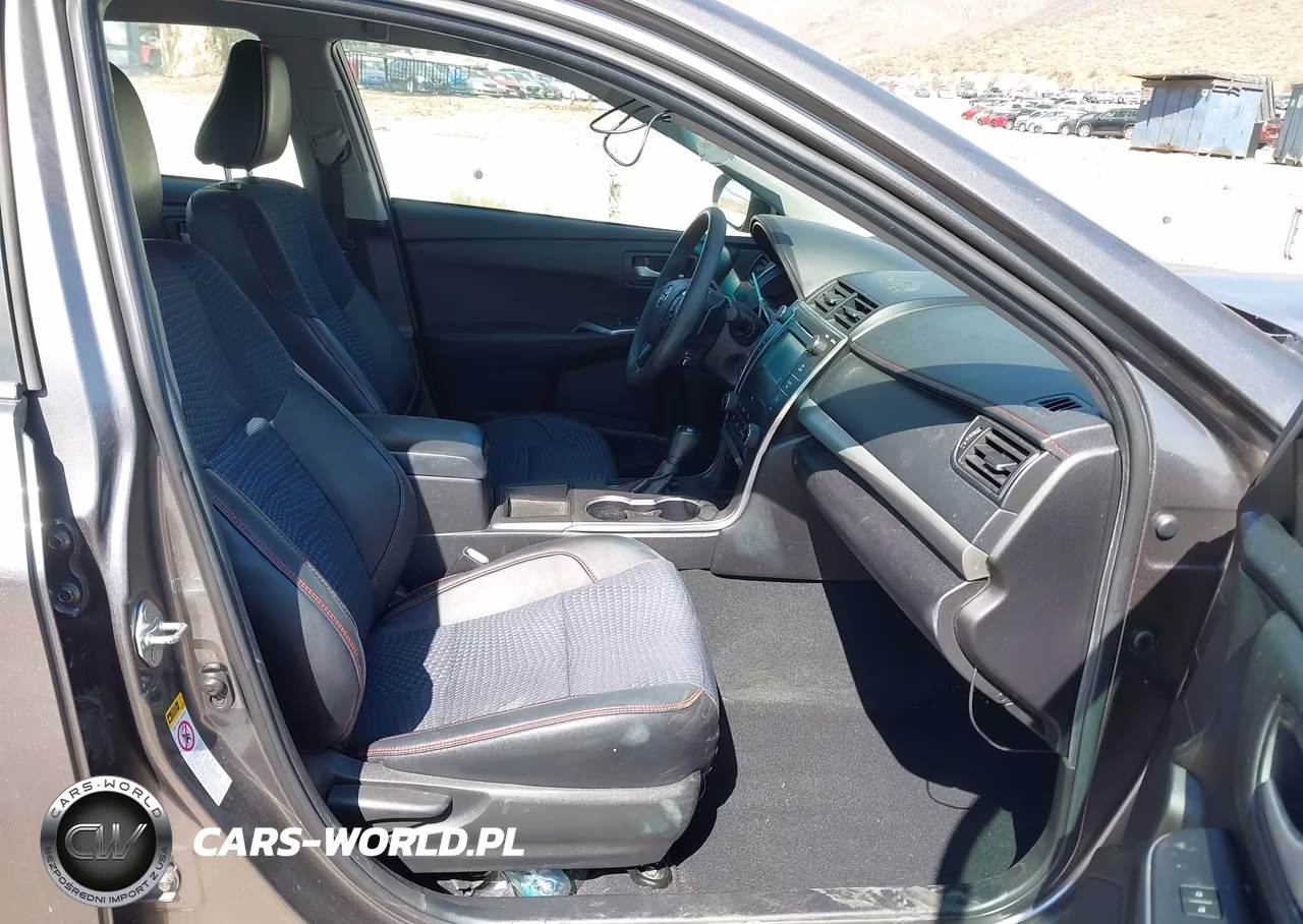 2015 Toyota Camry Se VIN:4T1BF1FK3FU089646 - 5
