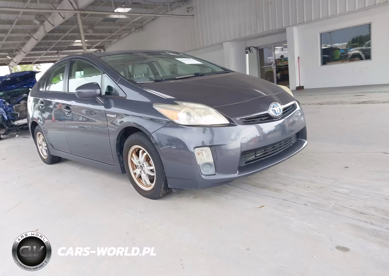 2011 Toyota Prius Two