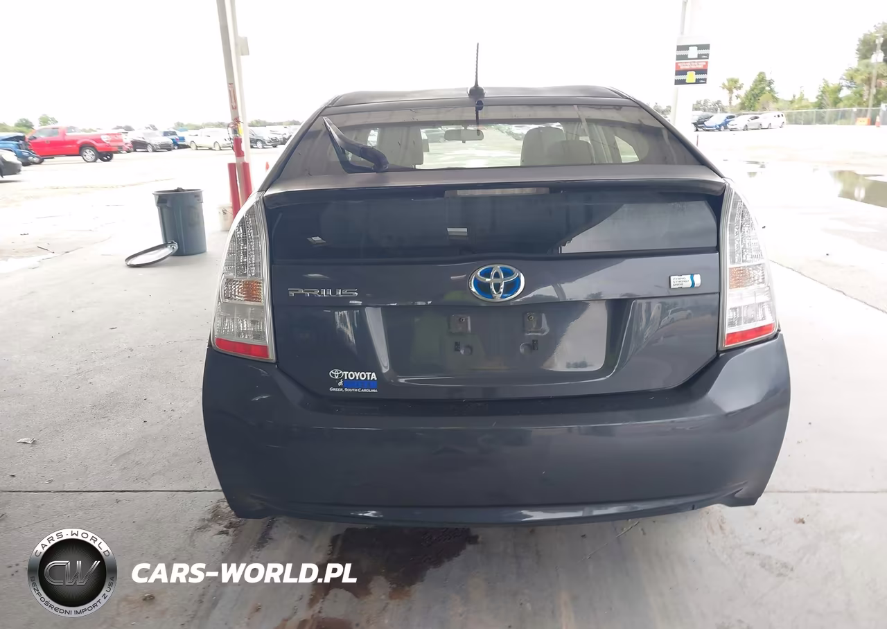 2011 Toyota Prius Two VIN:JTDKN3DUXB5369737 - 16