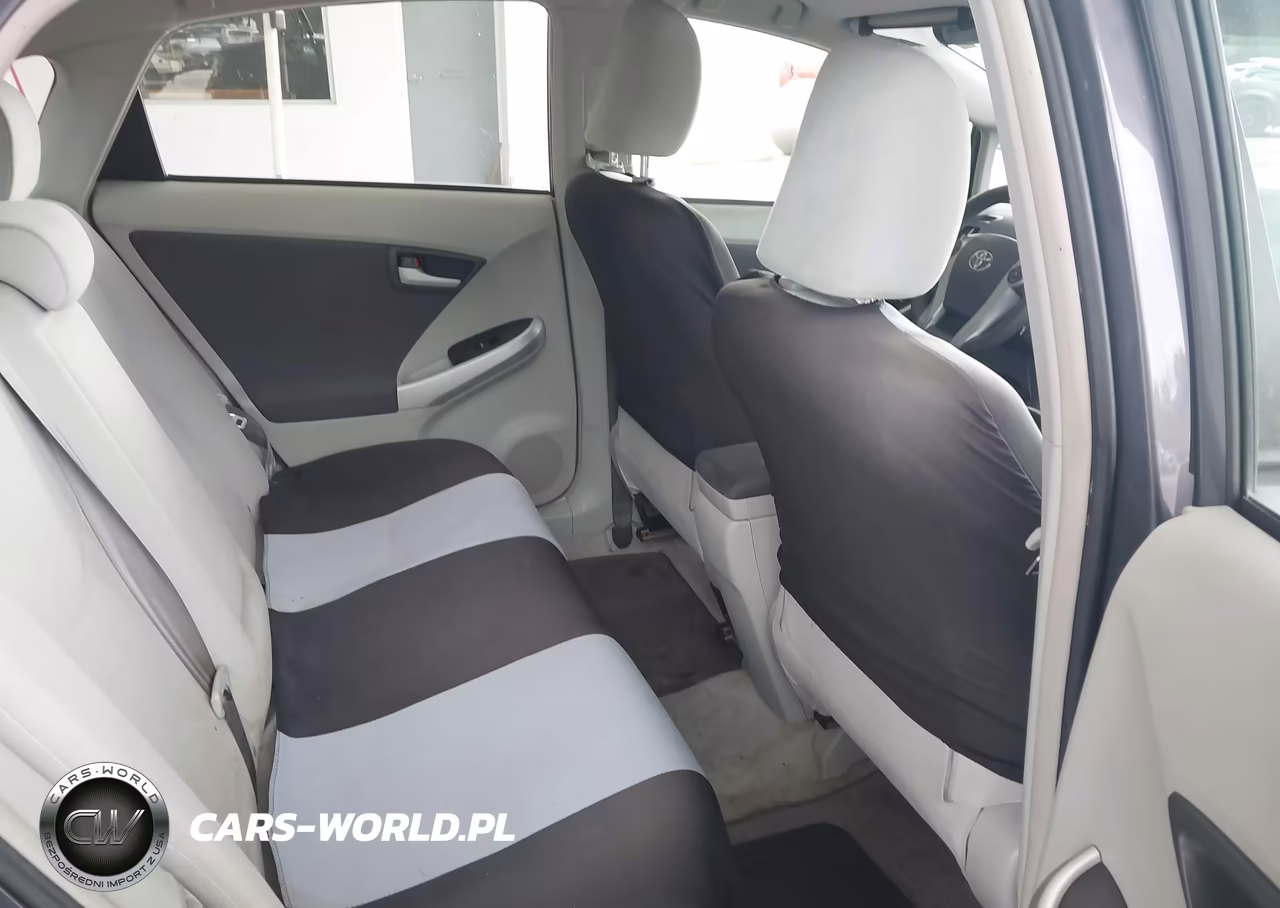 2011 Toyota Prius Two VIN:JTDKN3DUXB5369737 - 8