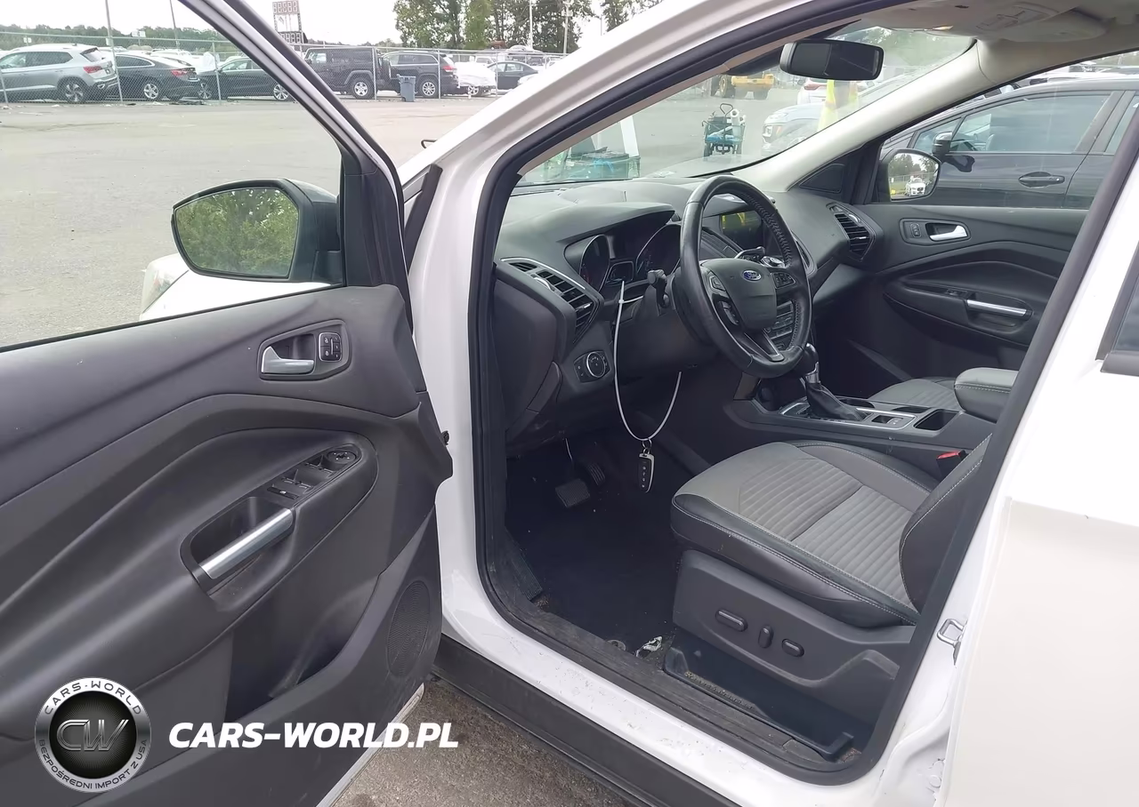 2017 Ford Escape Titanium VIN:1FMCU9JDXHUA44725 - 14