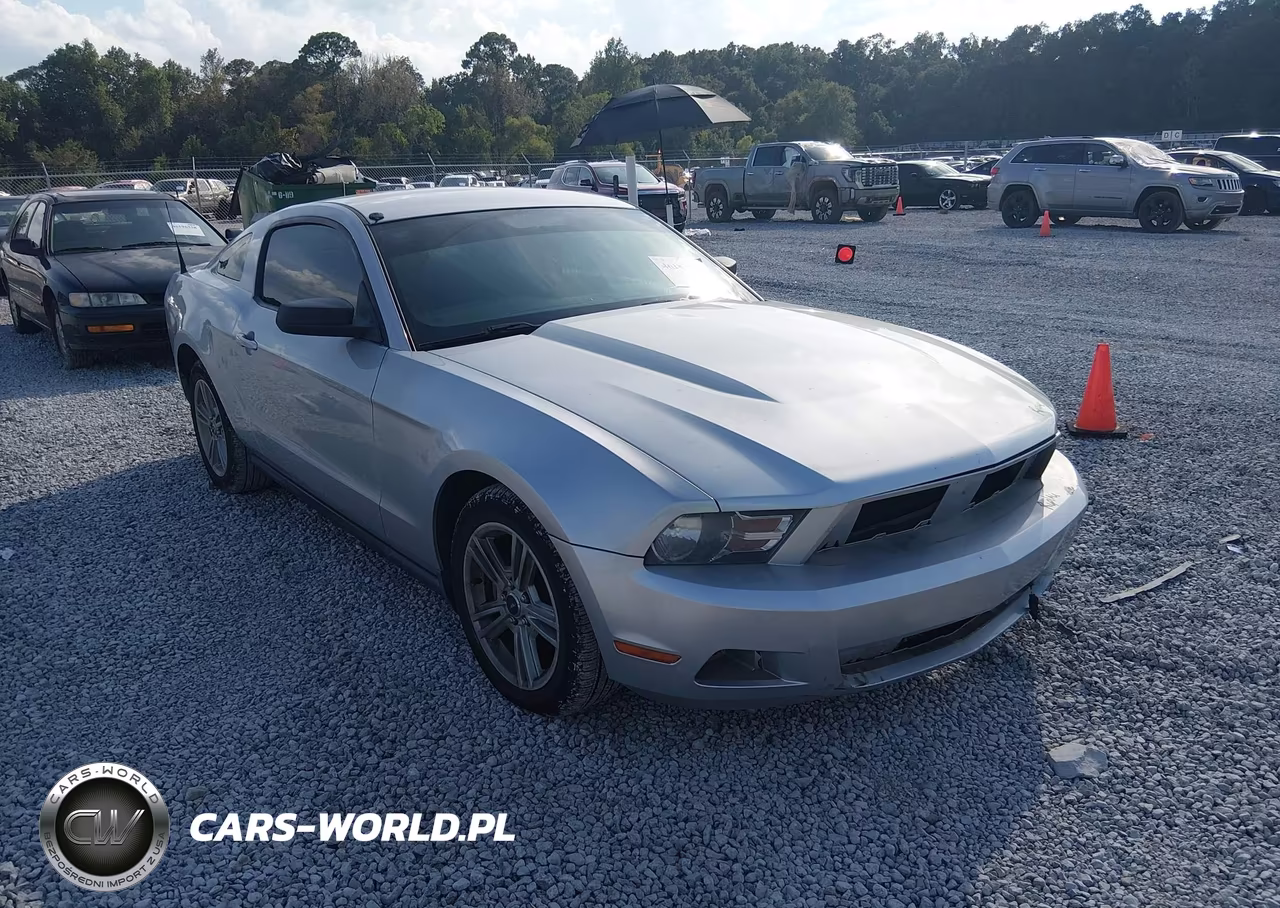 2010 Ford Mustang V6