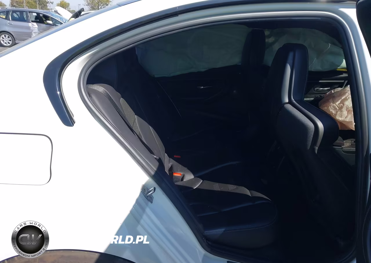 2017 BMW M3 VIN:WBS8M9C56H5G84453 - 8