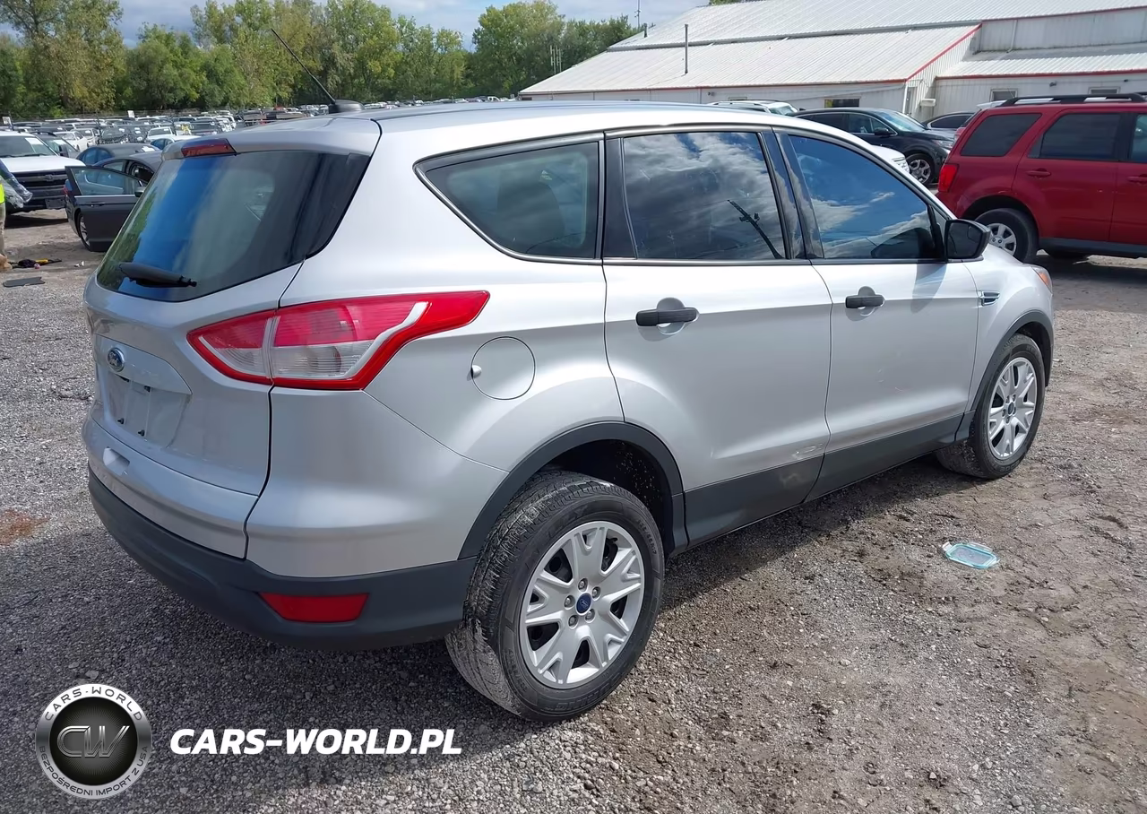 2016 Ford Escape S VIN:1FMCU0F77GUB20821 - 4
