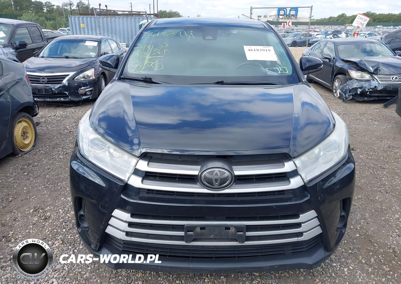 2017 Toyota Highlander Le VIN:5TDZARFH5HS026477 - 12