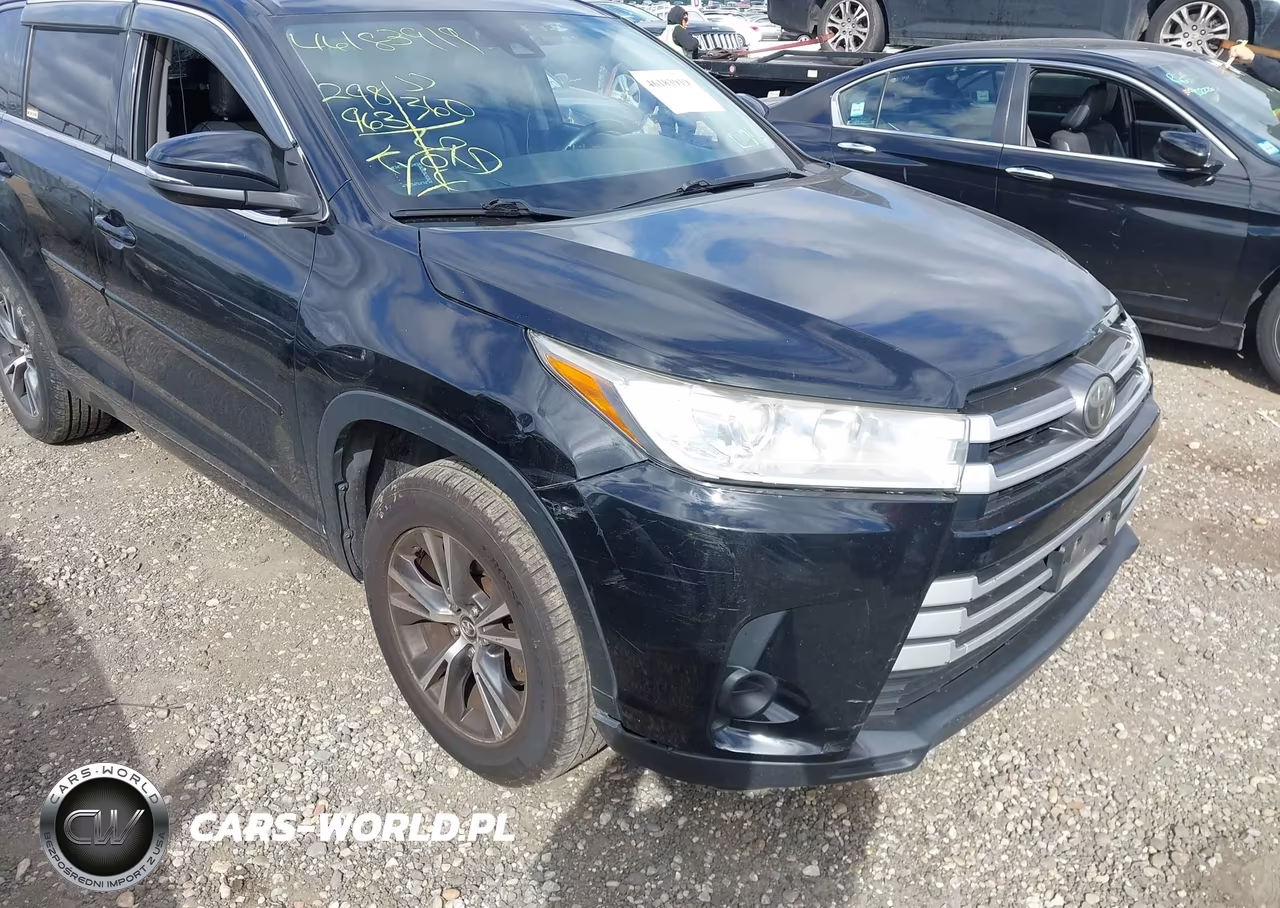 2017 Toyota Highlander Le VIN:5TDZARFH5HS026477 - 6