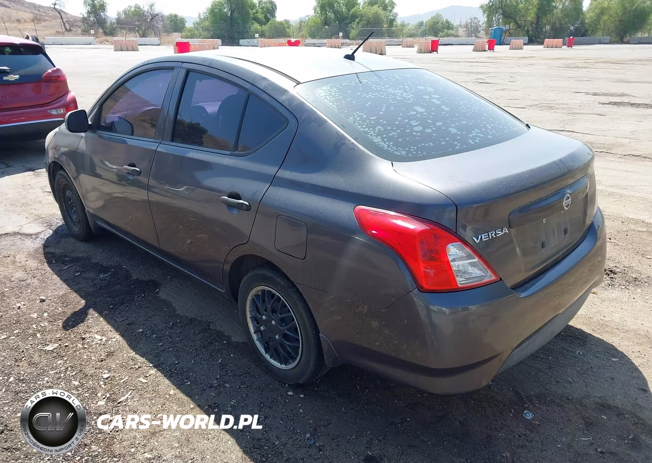 2015 Nissan Versa 1.6 S VIN:3N1CN7AP3FL944781 - 3