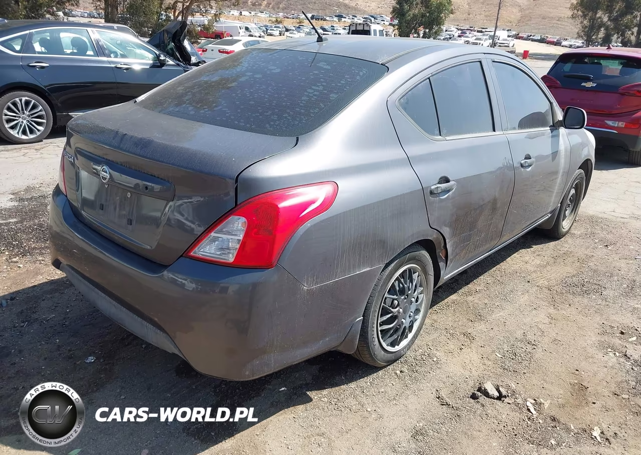 2015 Nissan Versa 1.6 S VIN:3N1CN7AP3FL944781 - 4