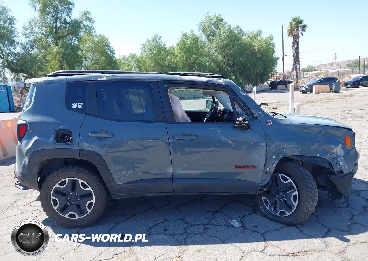 2016 Jeep Renegade Trailhawk VIN:ZACCJBCT1GPC89325 - 13