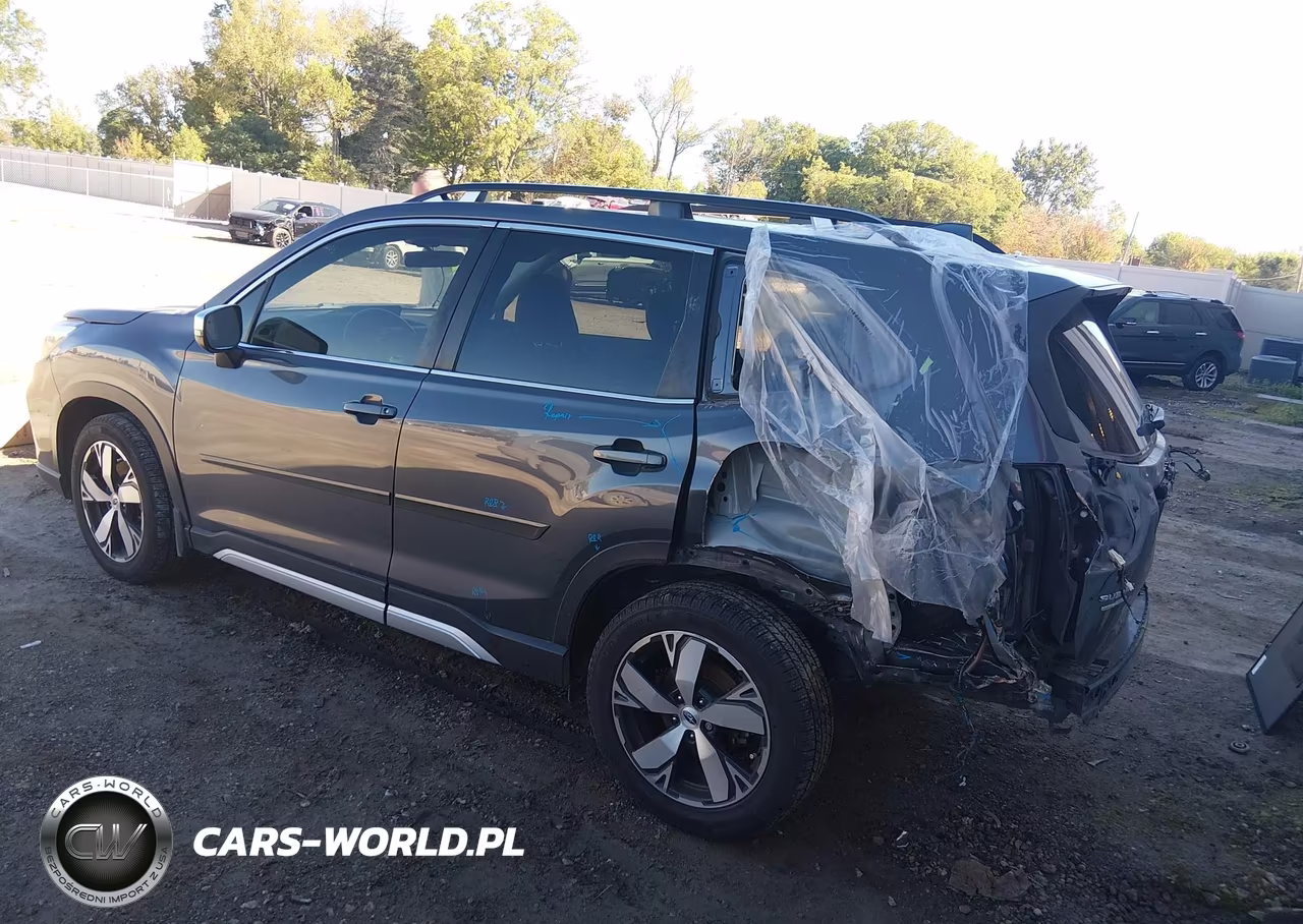 2021 Subaru Forester Touring VIN:JF2SKAXC9MH411494 - 3
