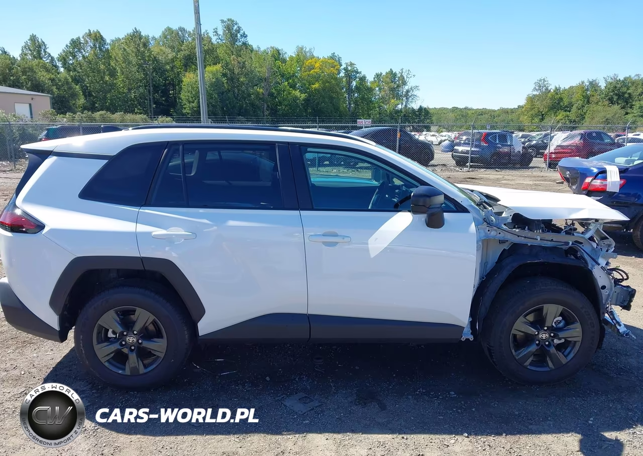 2026 Toyota Rav4 Le VIN:2T36CRAVXTC019043 - 14