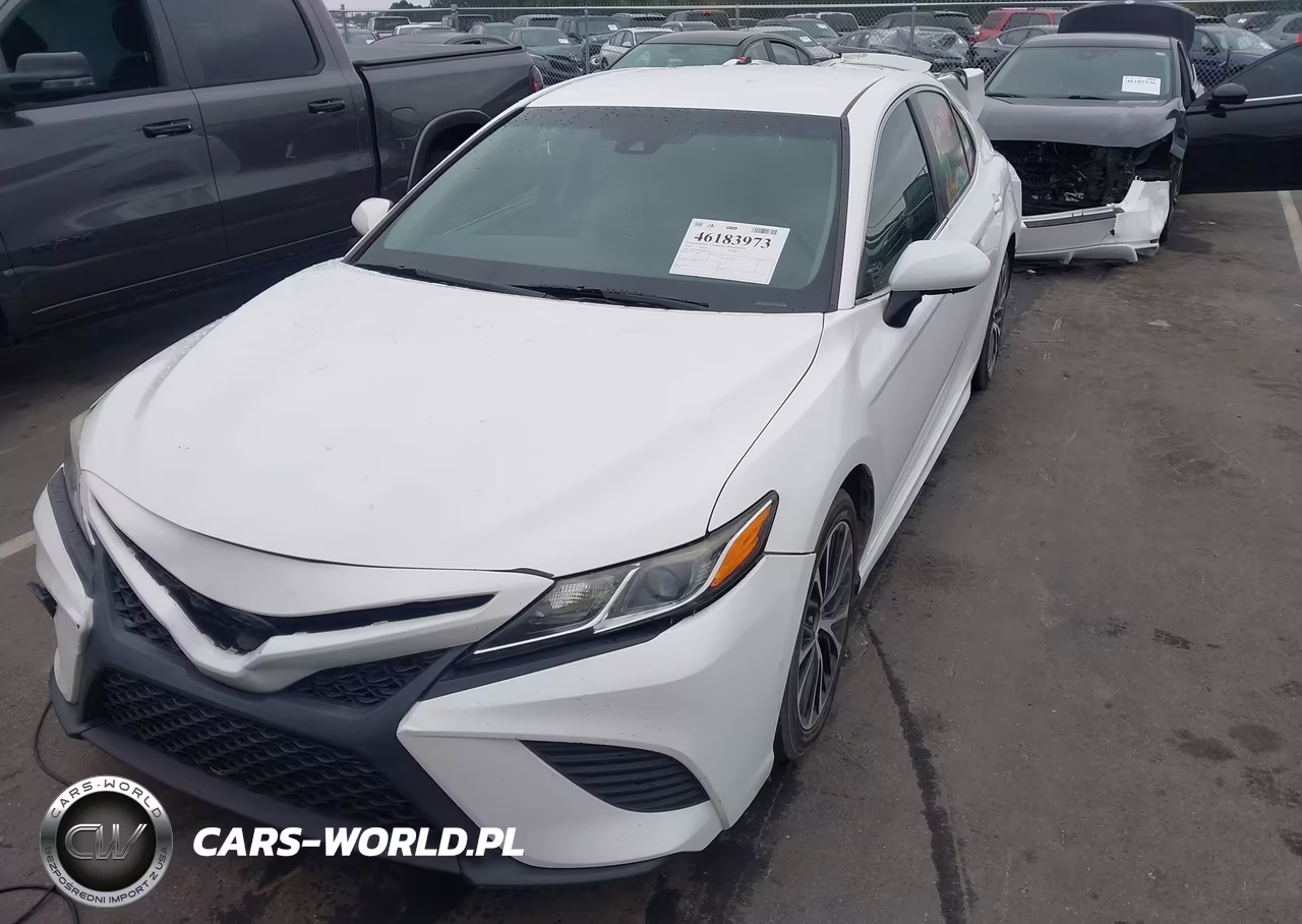 2018 Toyota Camry Se VIN:4T1B11HK5JU647260 - 13
