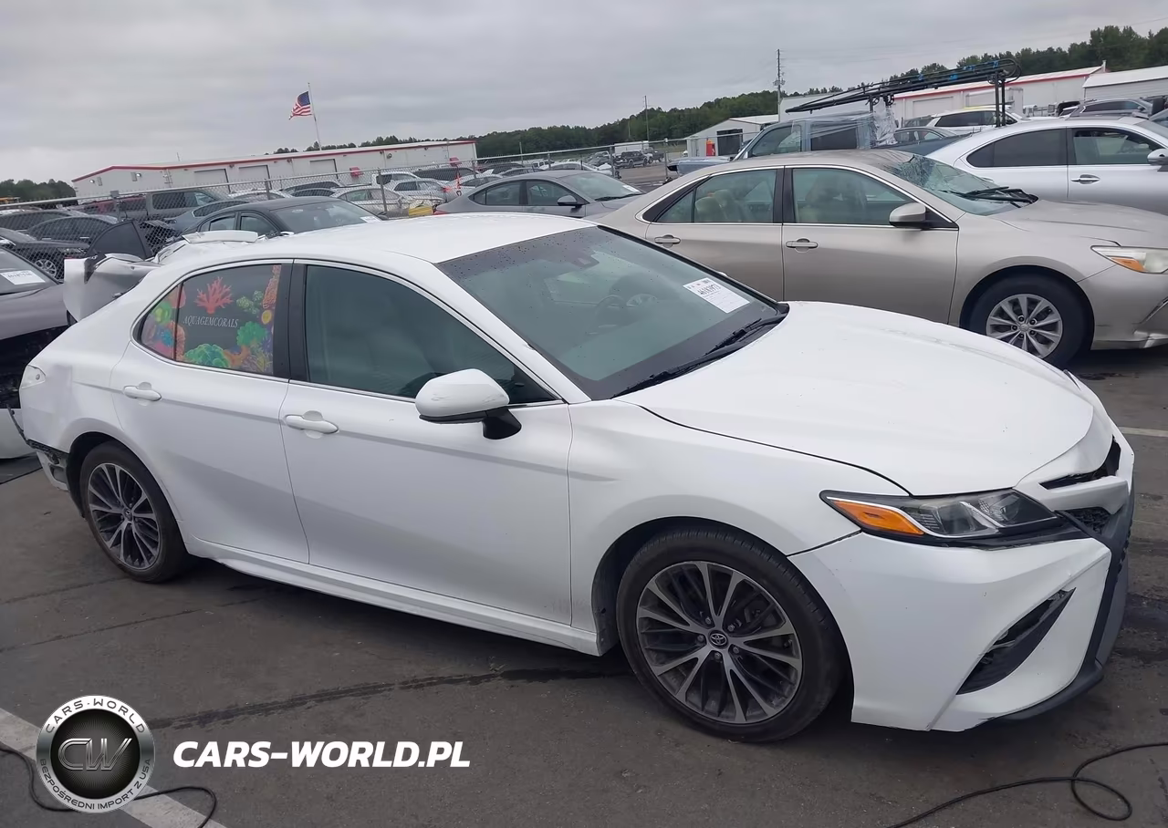 2018 Toyota Camry Se VIN:4T1B11HK5JU647260 - 14