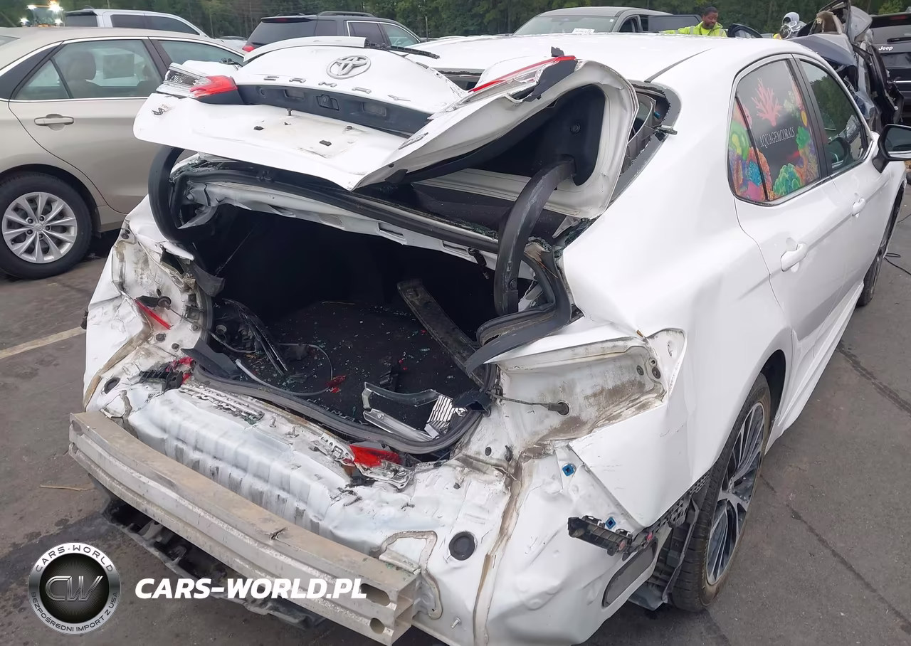 2018 Toyota Camry Se VIN:4T1B11HK5JU647260 - 6