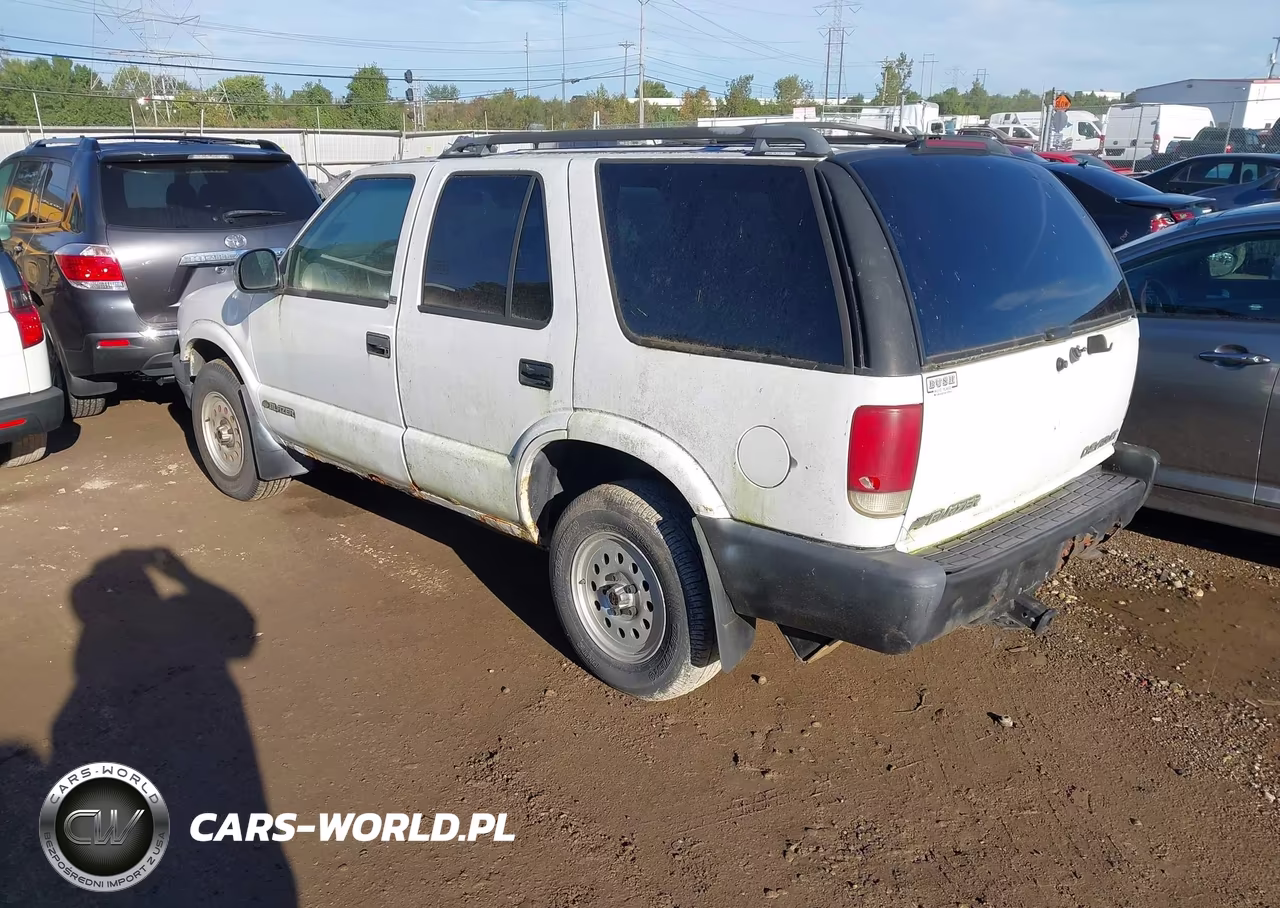 1996 Chevrolet Blazer VIN:1GNDT13W0T2284342 - 3