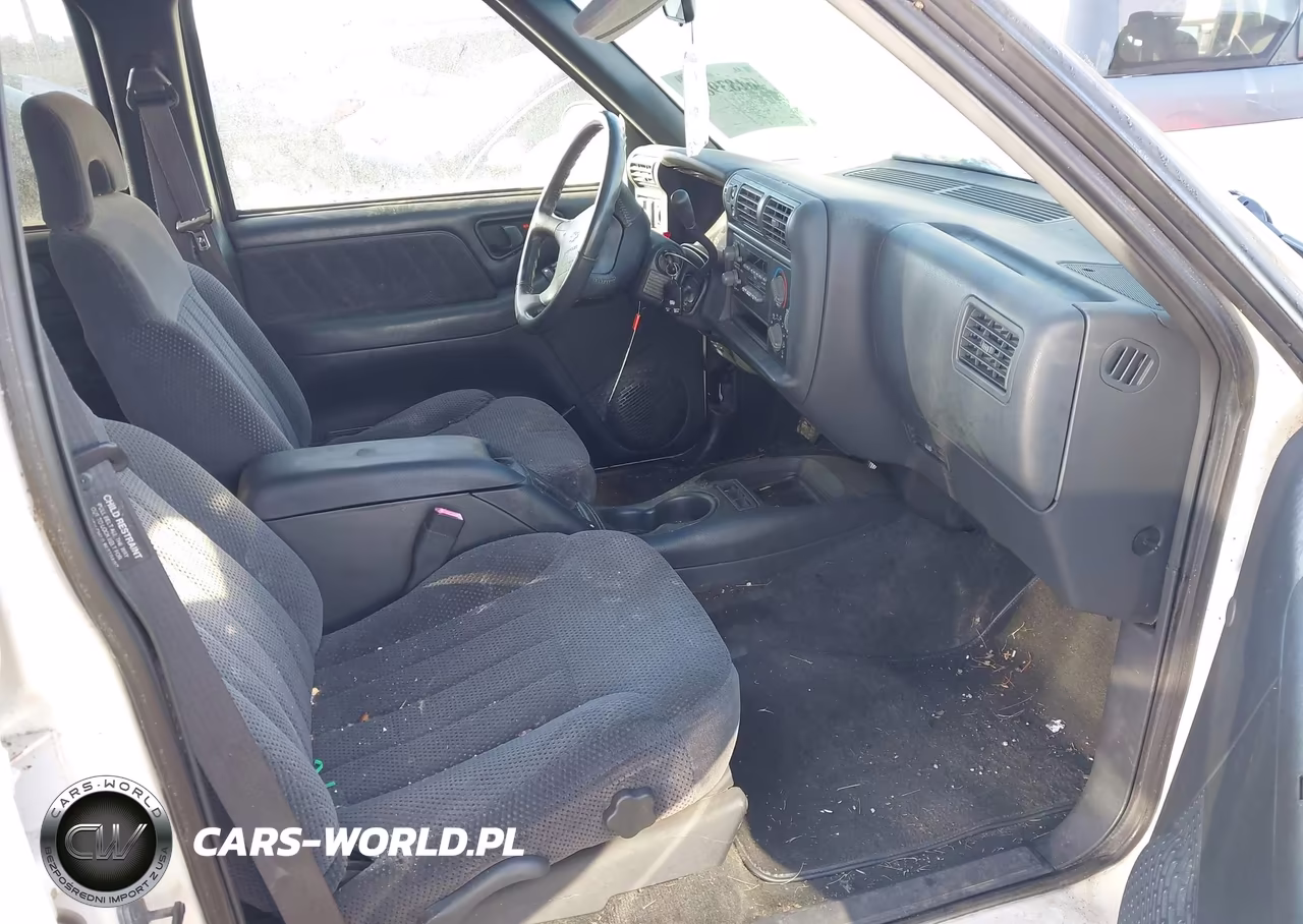 1996 Chevrolet Blazer VIN:1GNDT13W0T2284342 - 5