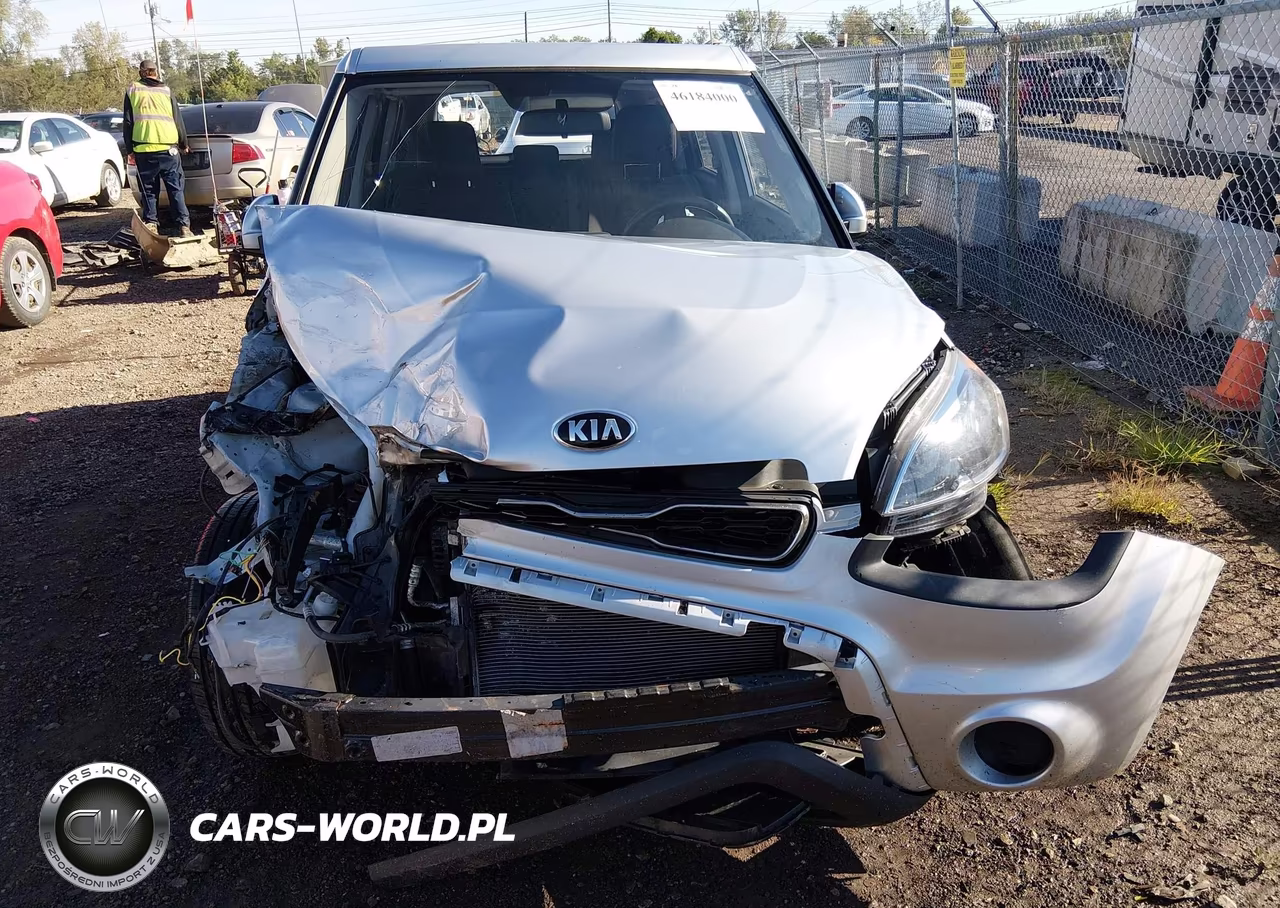 2013 Kia Soul VIN:KNDJT2A54D7758096 - 13