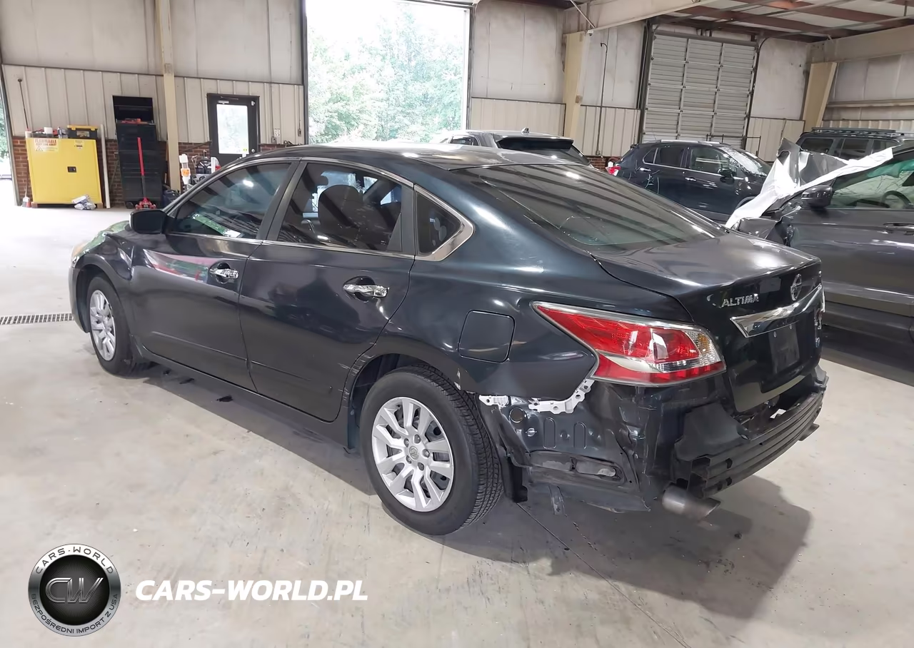 2014 Nissan Altima 2.5 S VIN:1N4AL3AP4EN212618 - 3