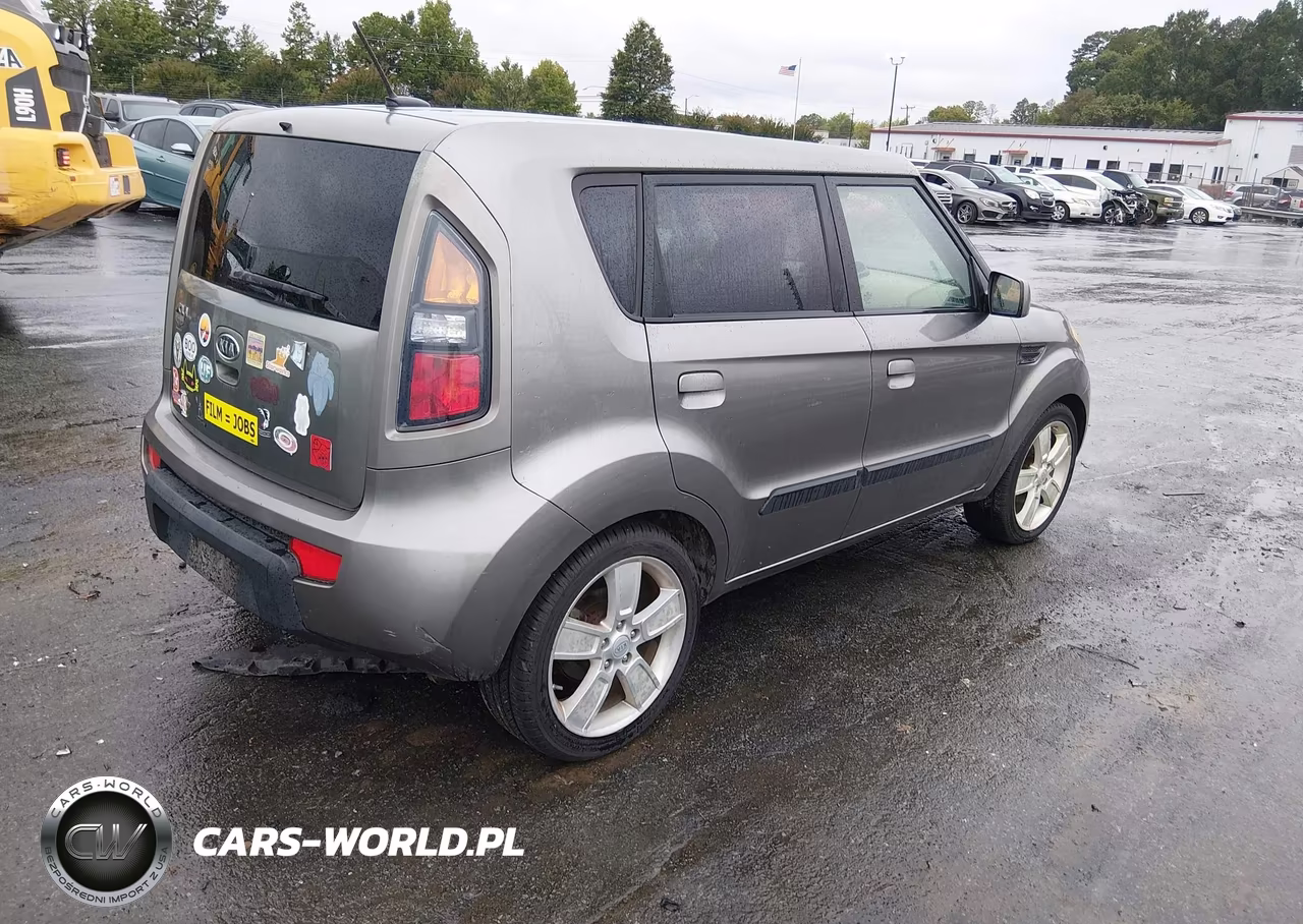 2010 Kia Soul ! VIN:KNDJT2A25A7037786 - 4