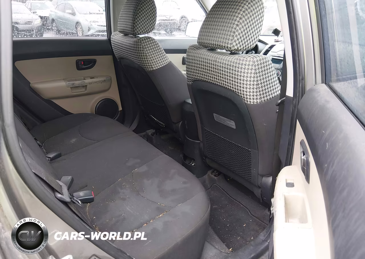 2010 Kia Soul ! VIN:KNDJT2A25A7037786 - 8