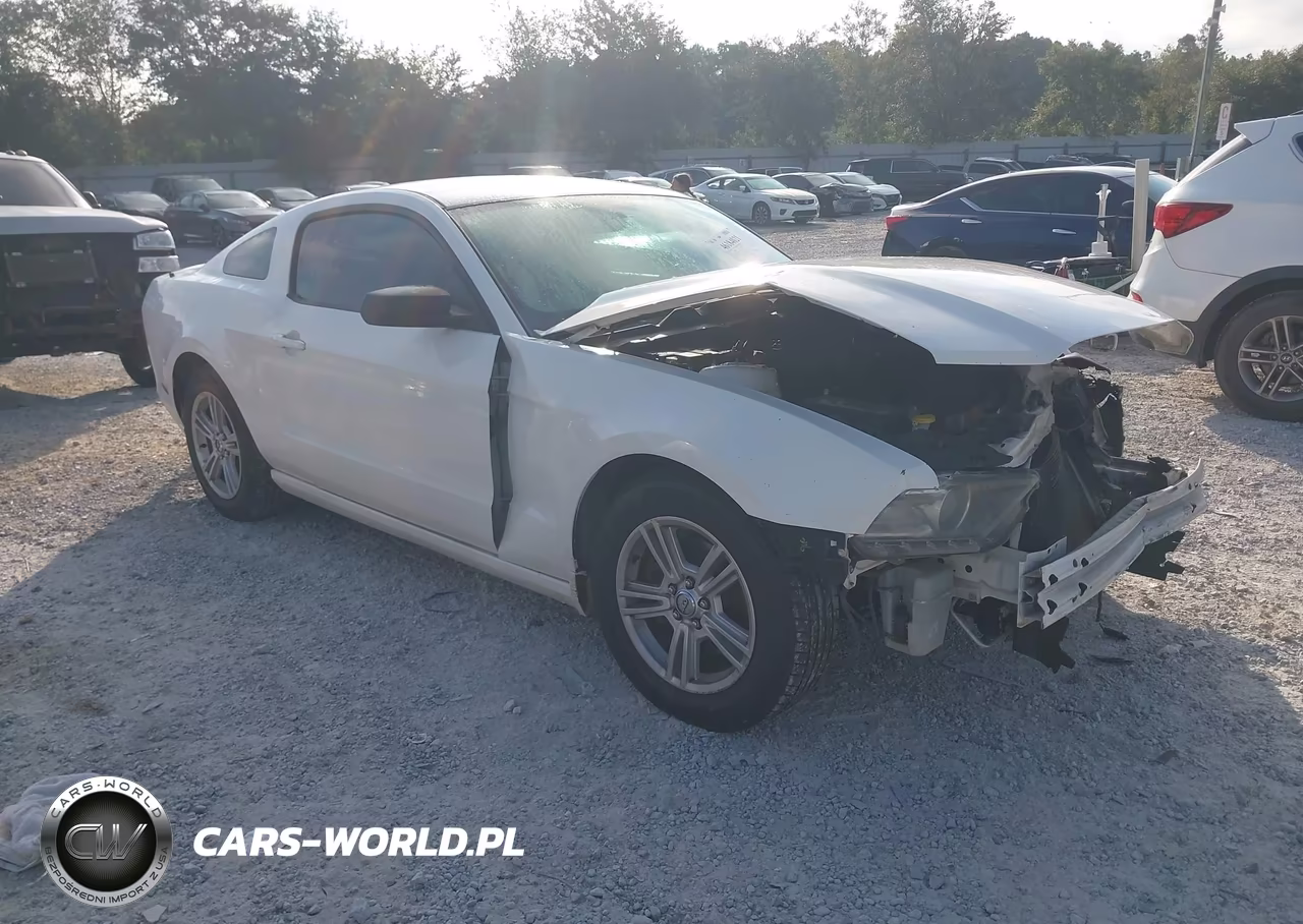 2013 Ford Mustang V6 – zdjęcie 1 z 17