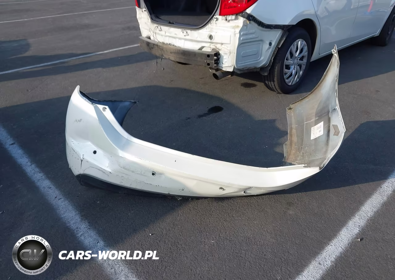 2017 Toyota Corolla Le VIN:5YFBURHE5HP735138 - 12