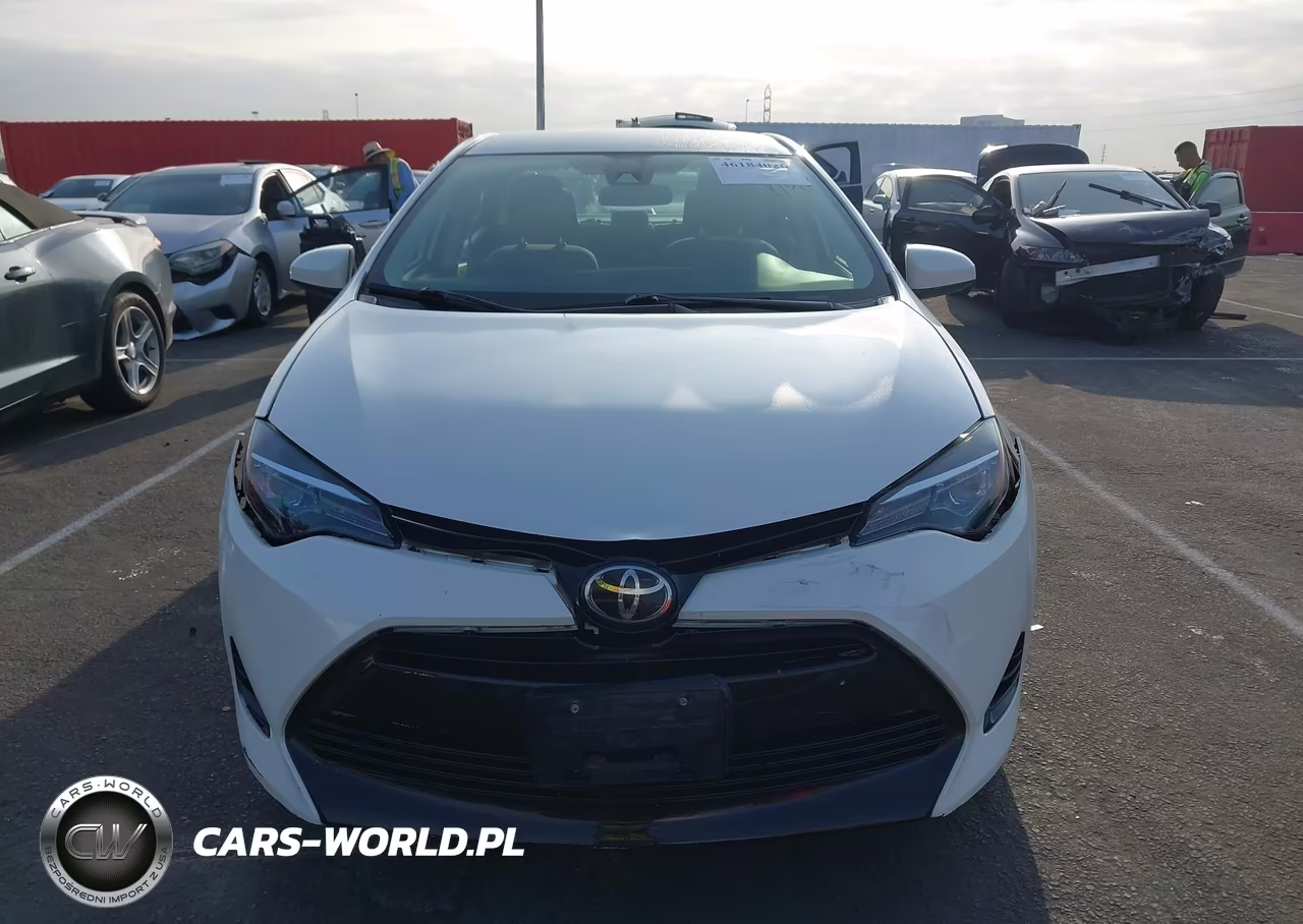 2017 Toyota Corolla Le VIN:5YFBURHE5HP735138 - 14
