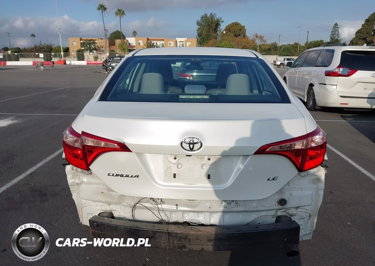 2017 Toyota Corolla Le VIN:5YFBURHE5HP735138 - 18
